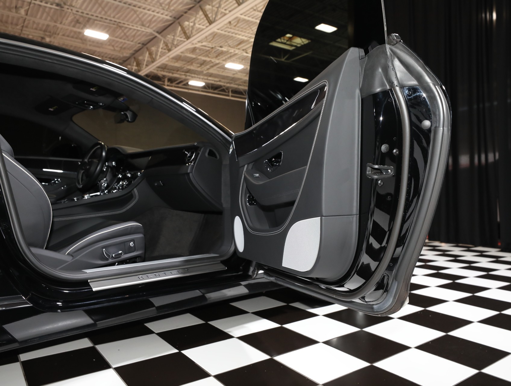 2024 Bentley Continental 36