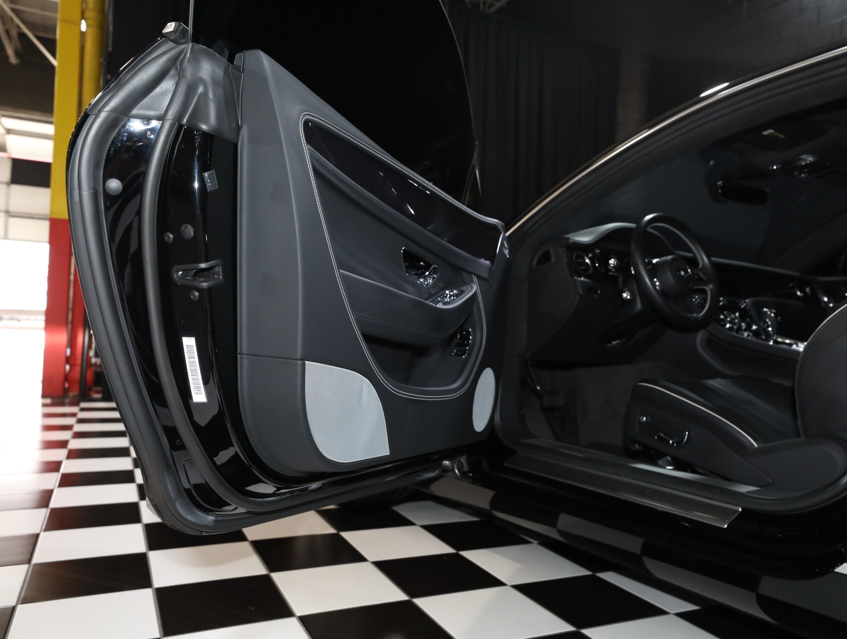 2024 Bentley Continental 46