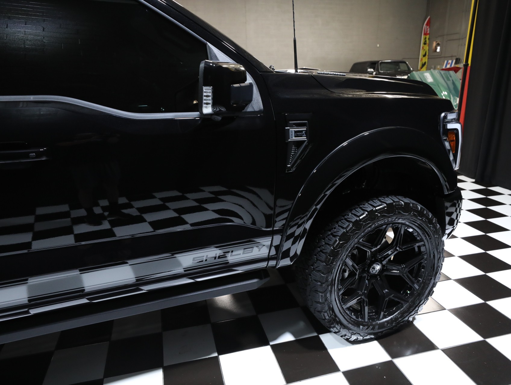2025 Ford F-150 17
