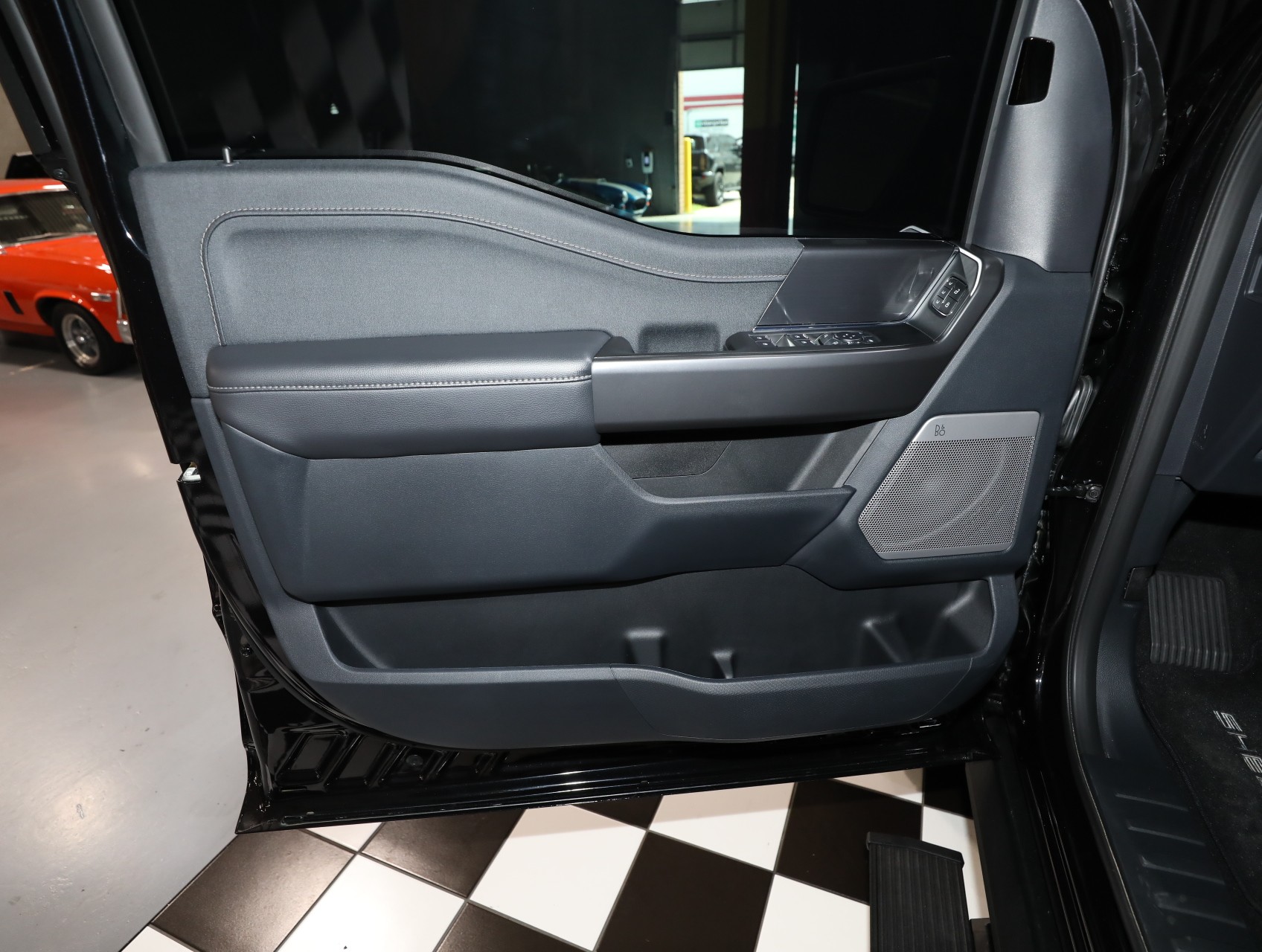 2025 Ford F-150 63