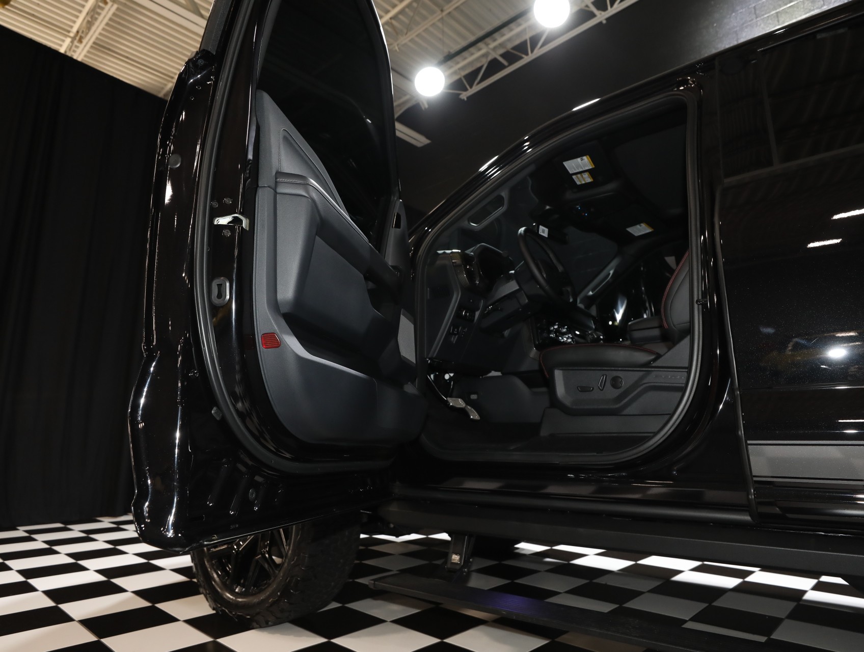 2025 Ford F-150 66
