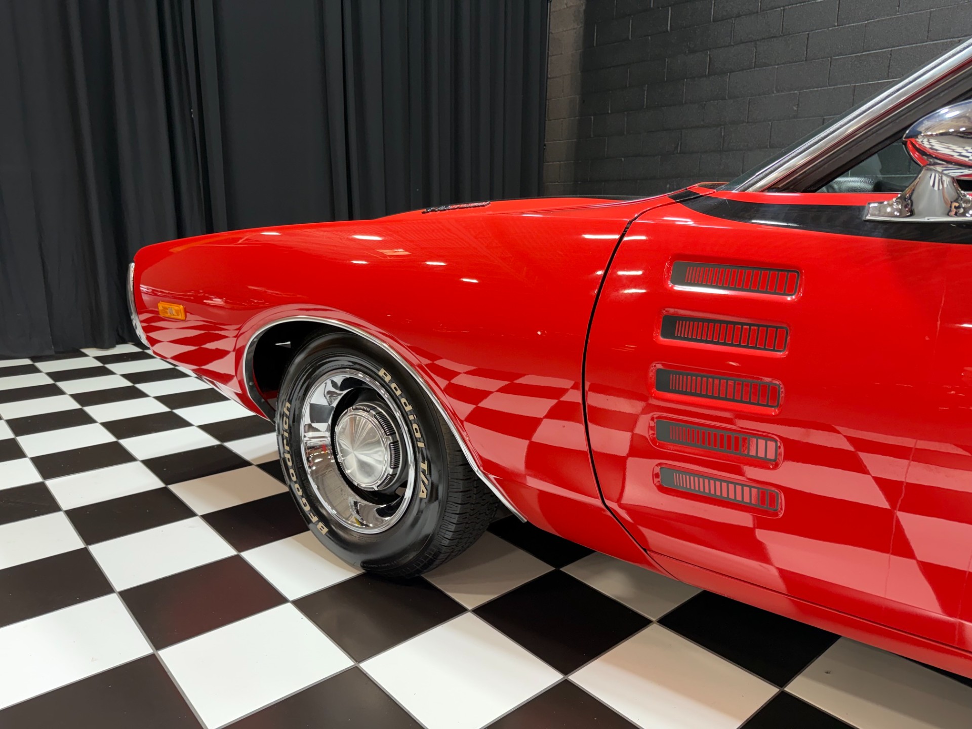 1972 Dodge Charger 32