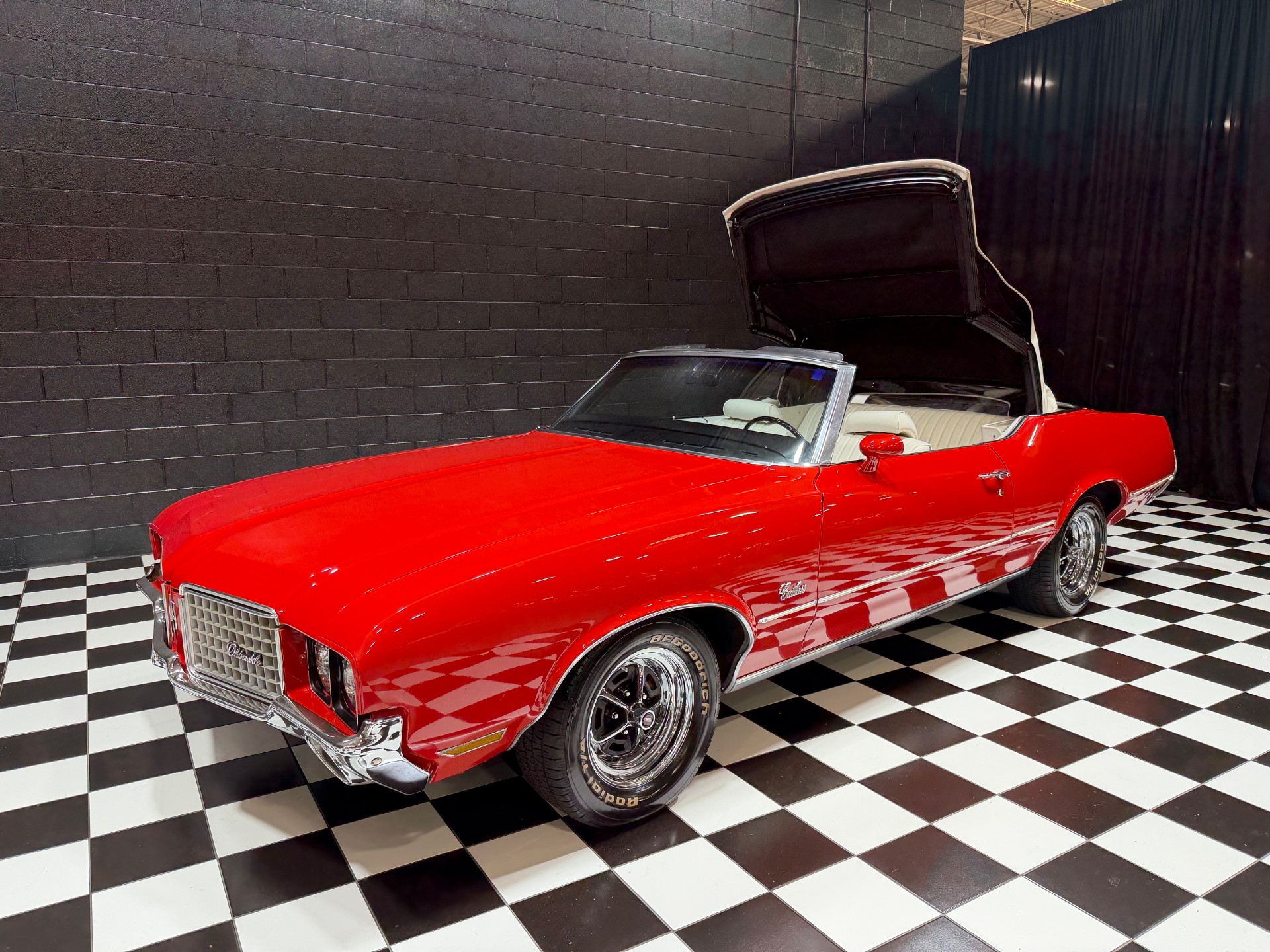 1972 Oldsmobile Cutlass Supreme 12