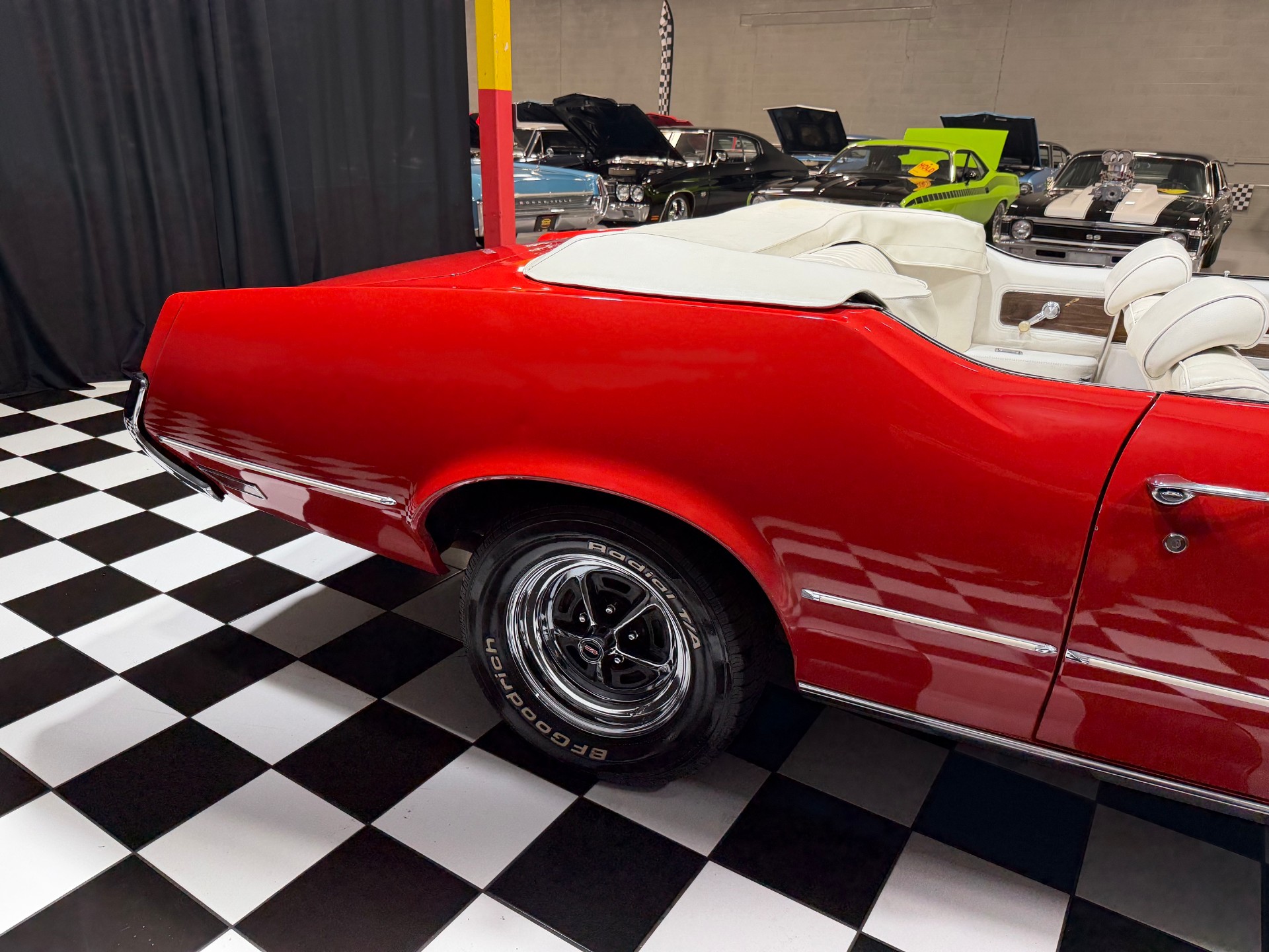 1972 Oldsmobile Cutlass Supreme 27
