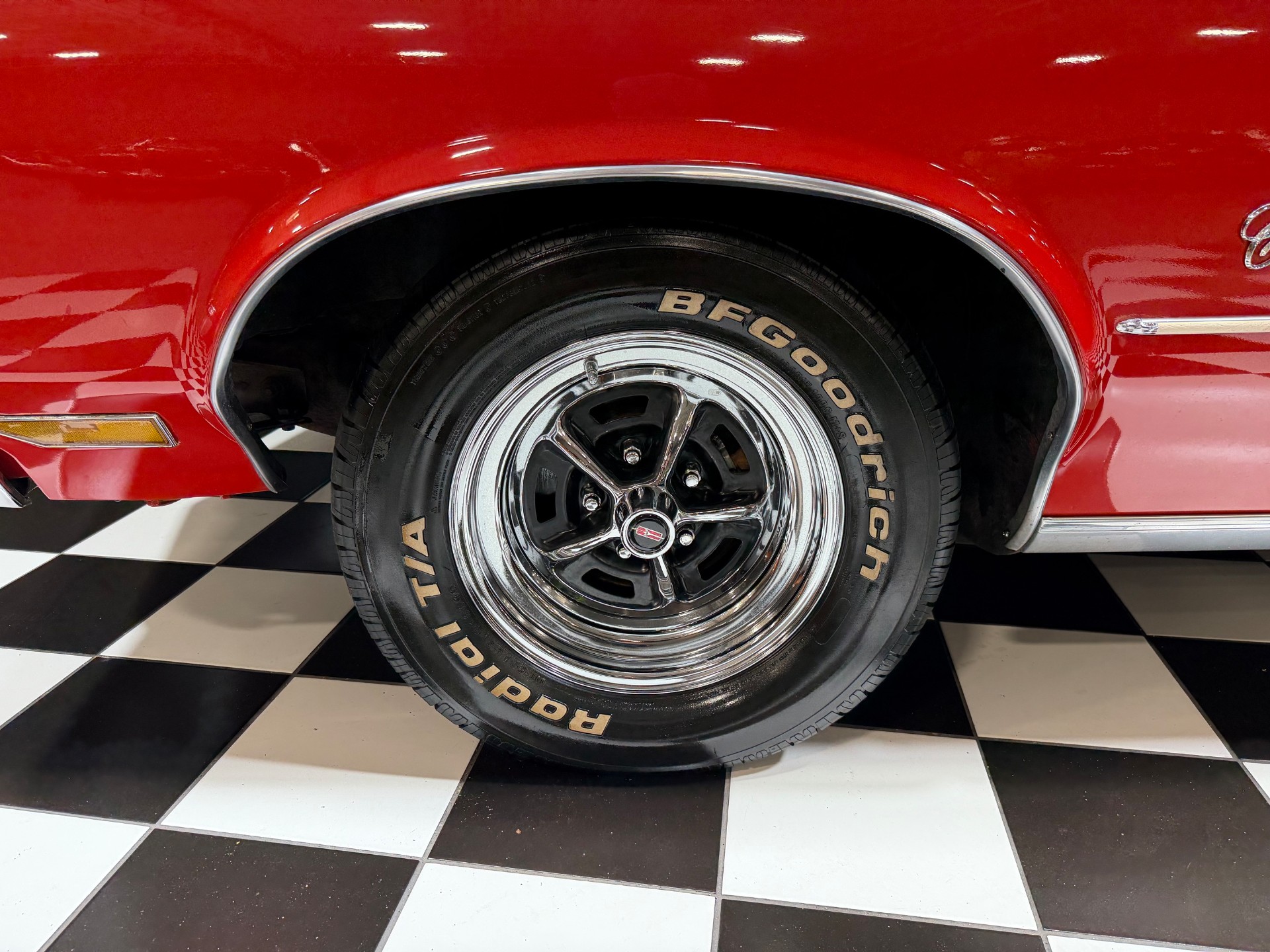 1972 Oldsmobile Cutlass Supreme 40
