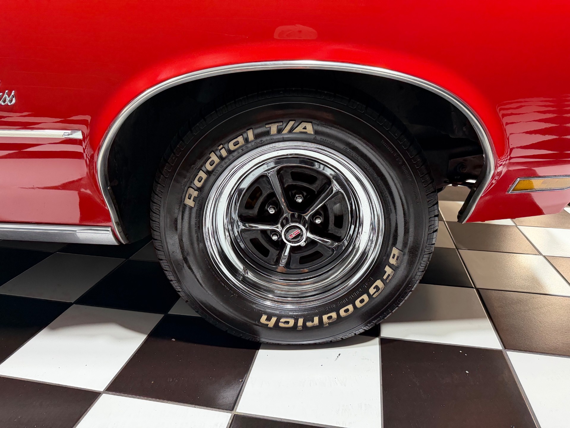1972 Oldsmobile Cutlass Supreme 41