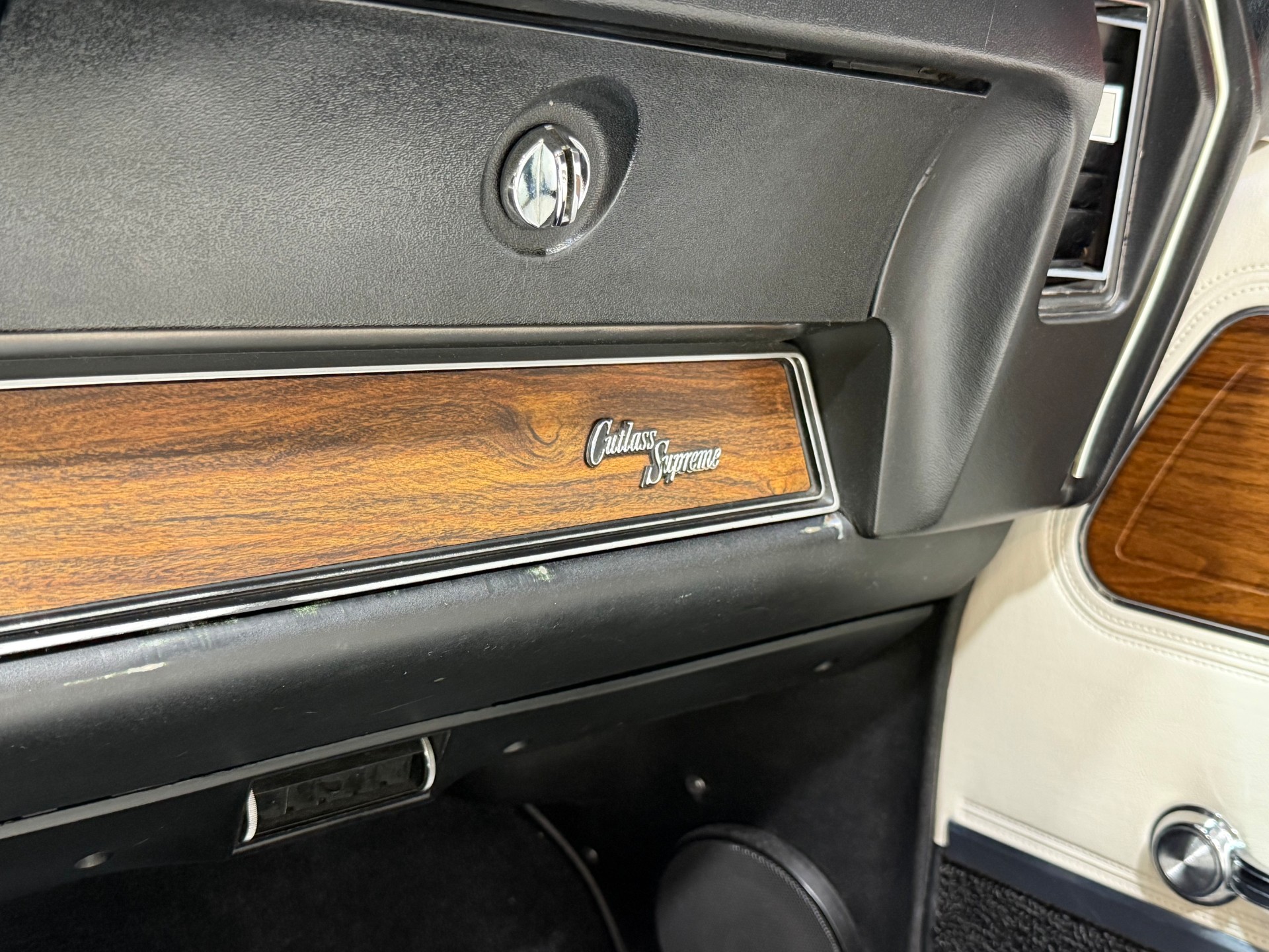 1972 Oldsmobile Cutlass Supreme 62
