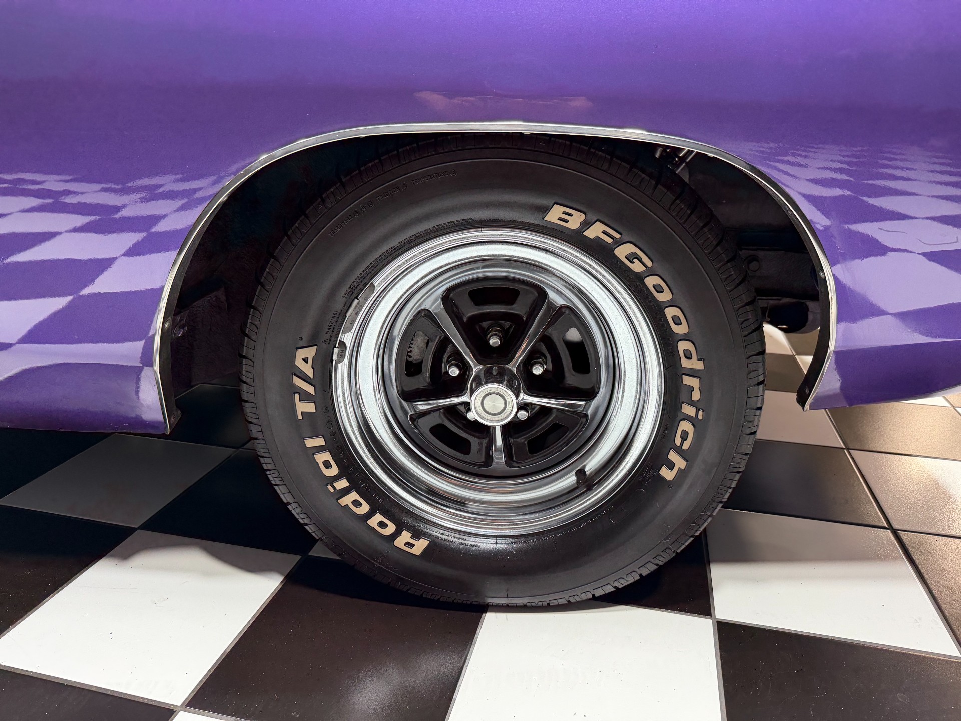 1968 Dodge Charger 35