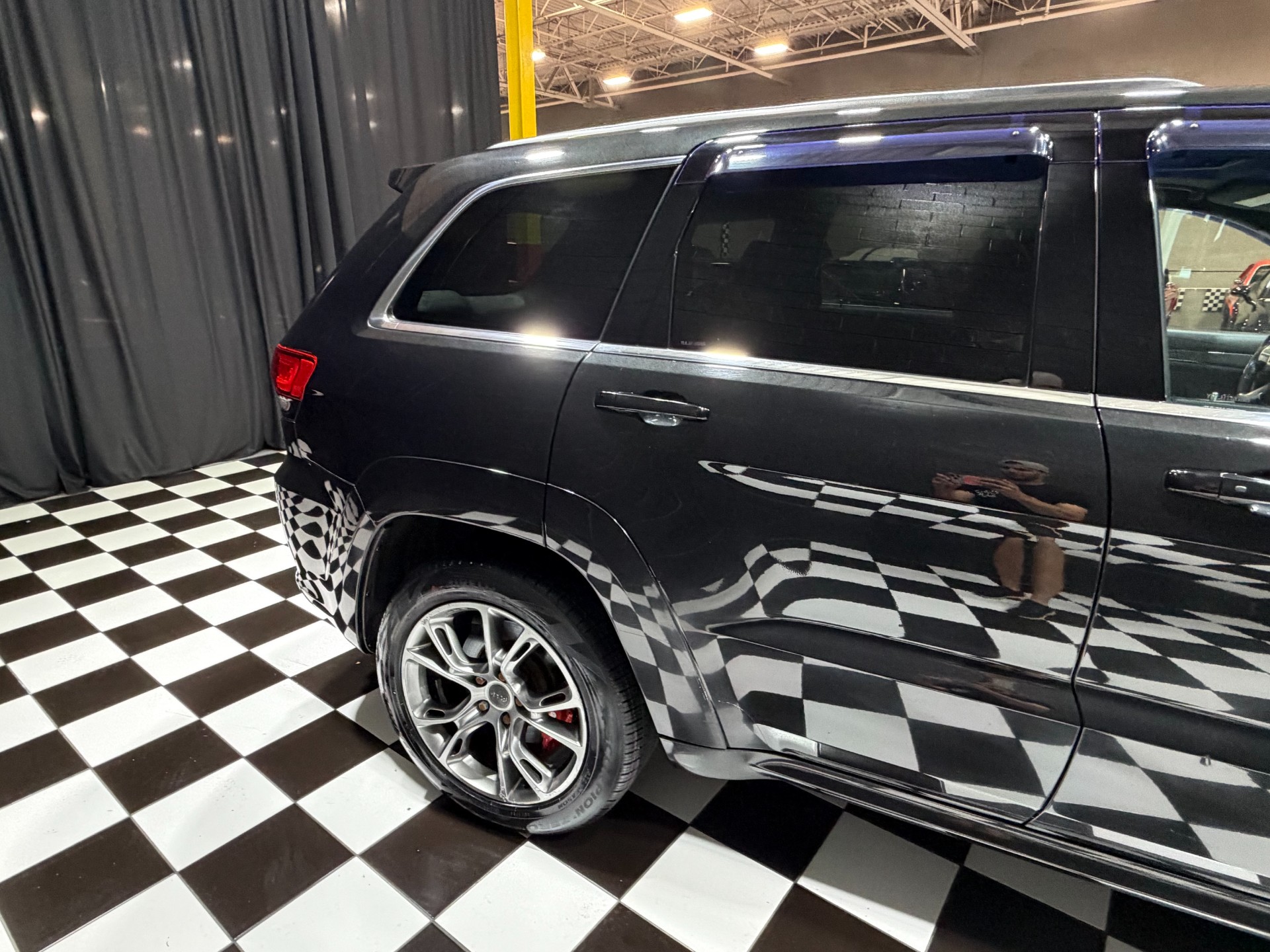 2014 Jeep Grand Cherokee 17