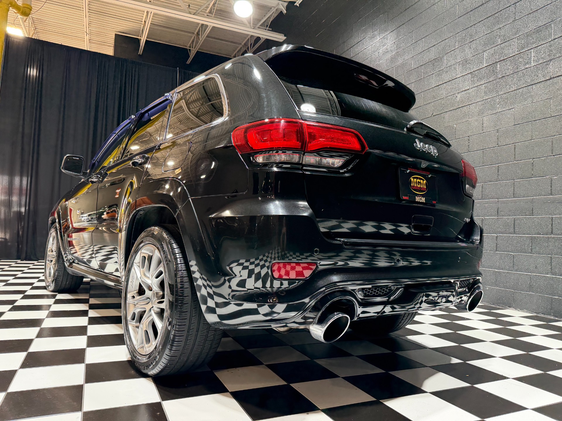 2014 Jeep Grand Cherokee 23