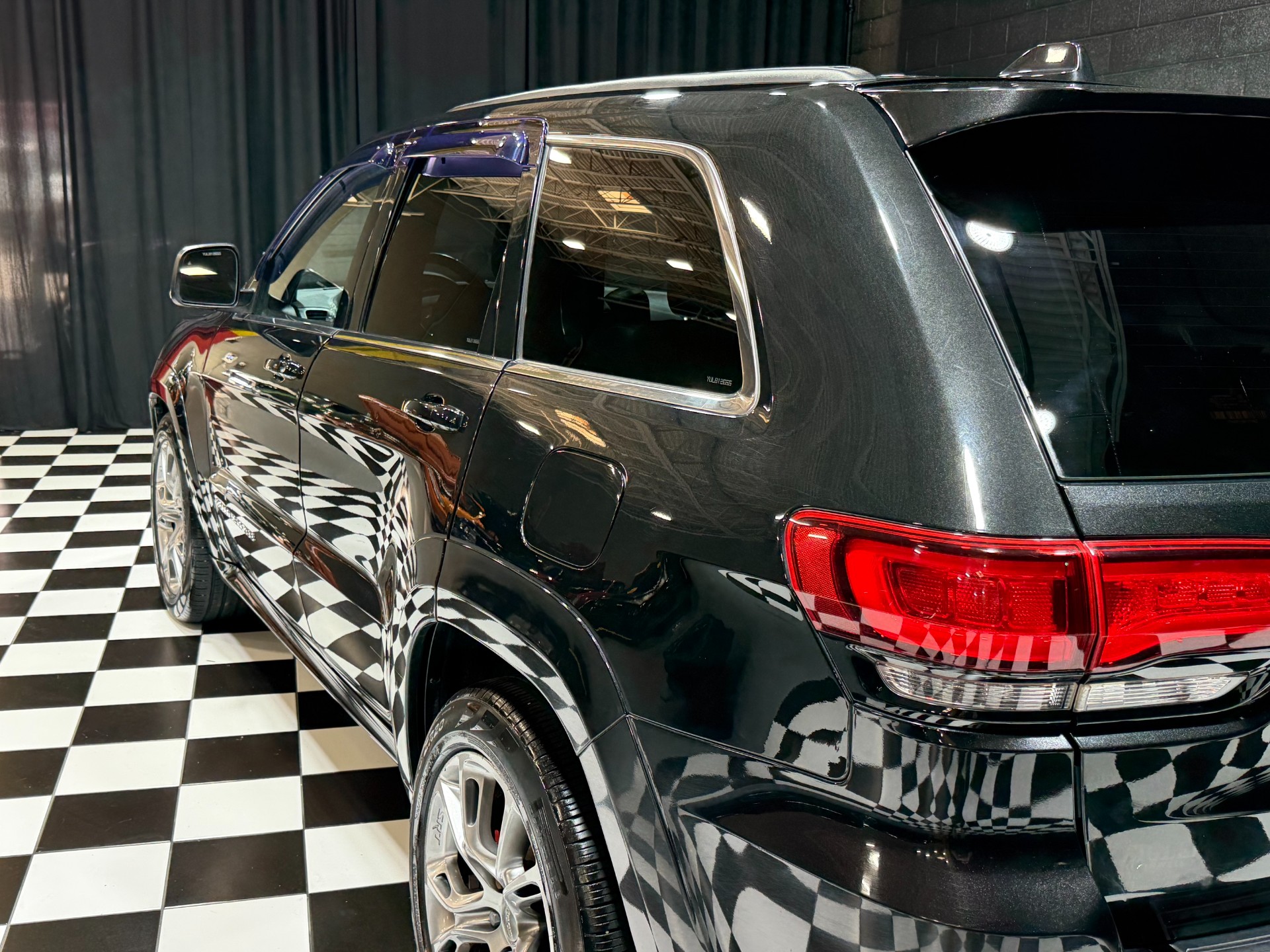 2014 Jeep Grand Cherokee 26