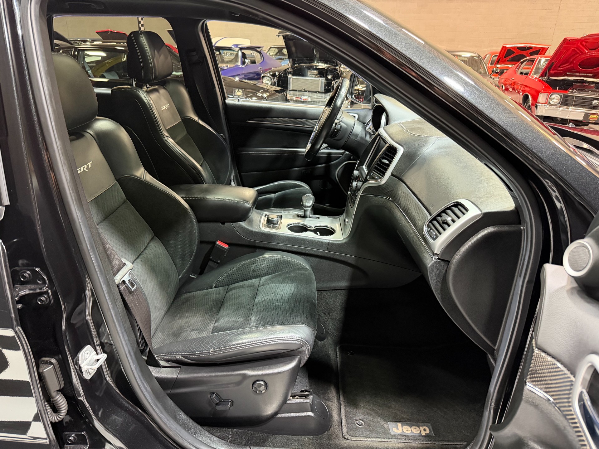 2014 Jeep Grand Cherokee 42