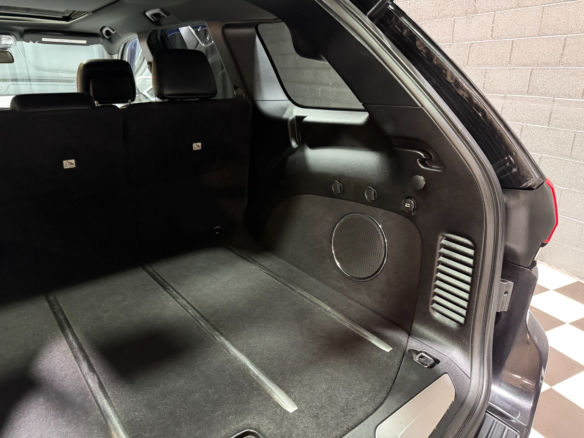 2014 Jeep Grand Cherokee 49