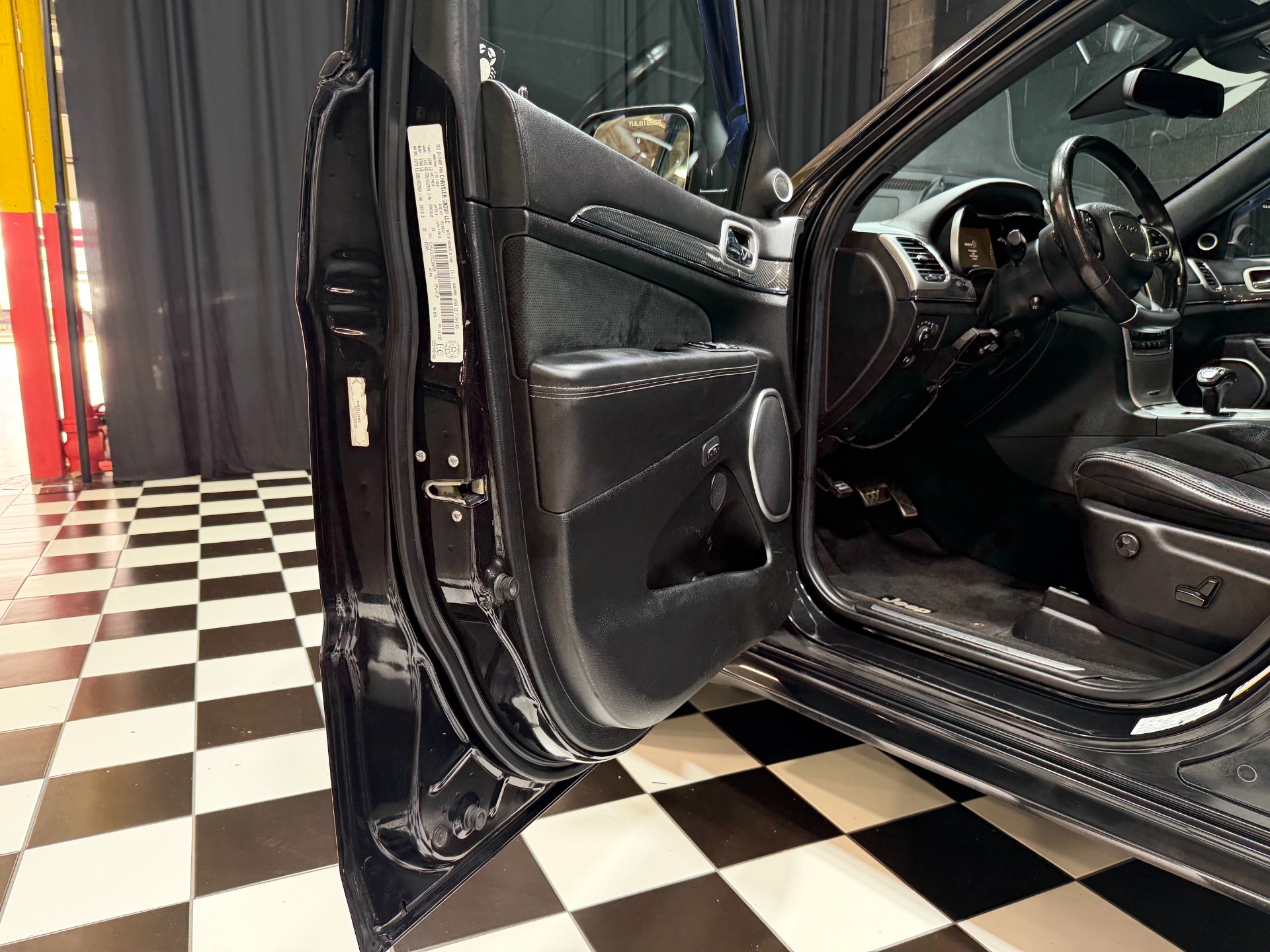 2014 Jeep Grand Cherokee 56