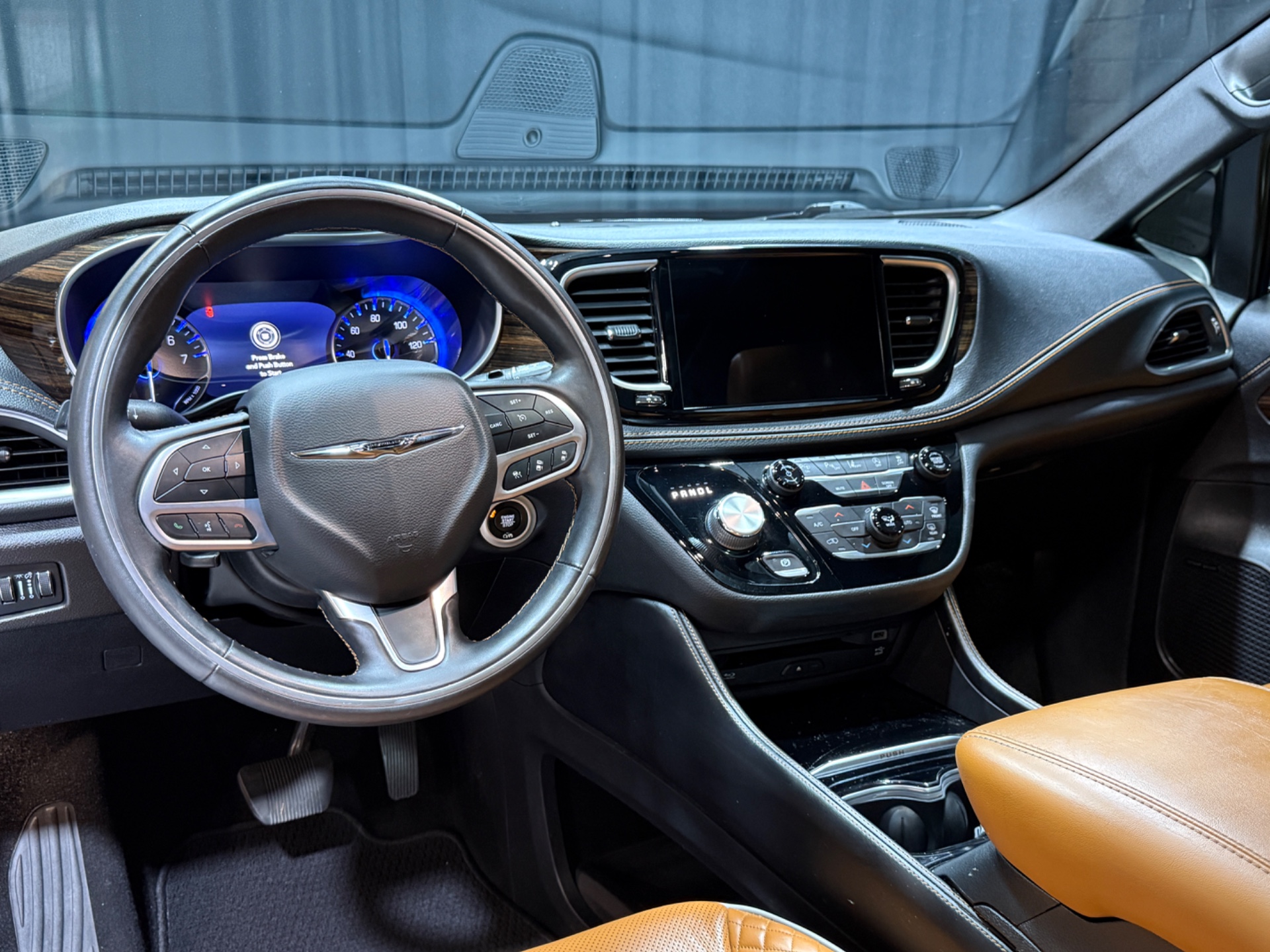 2021 Chrysler Pacifica 2
