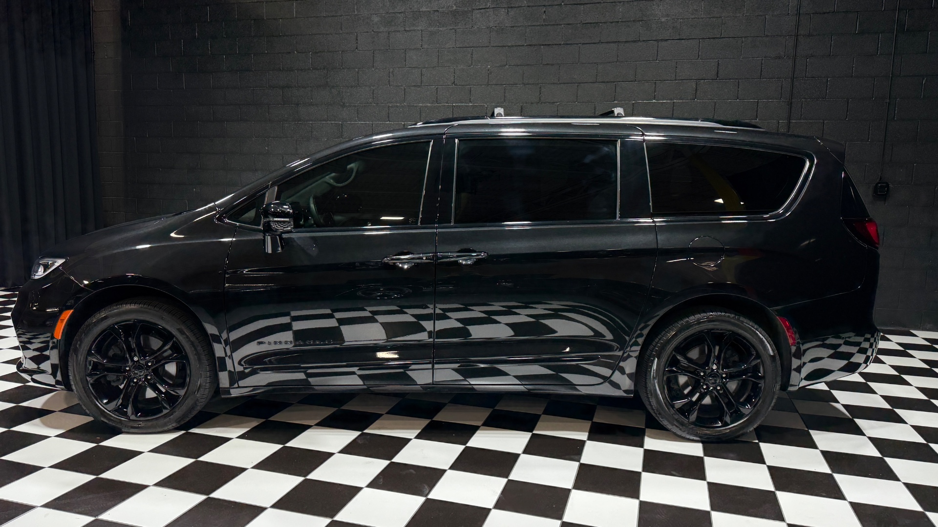 2021 Chrysler Pacifica 6