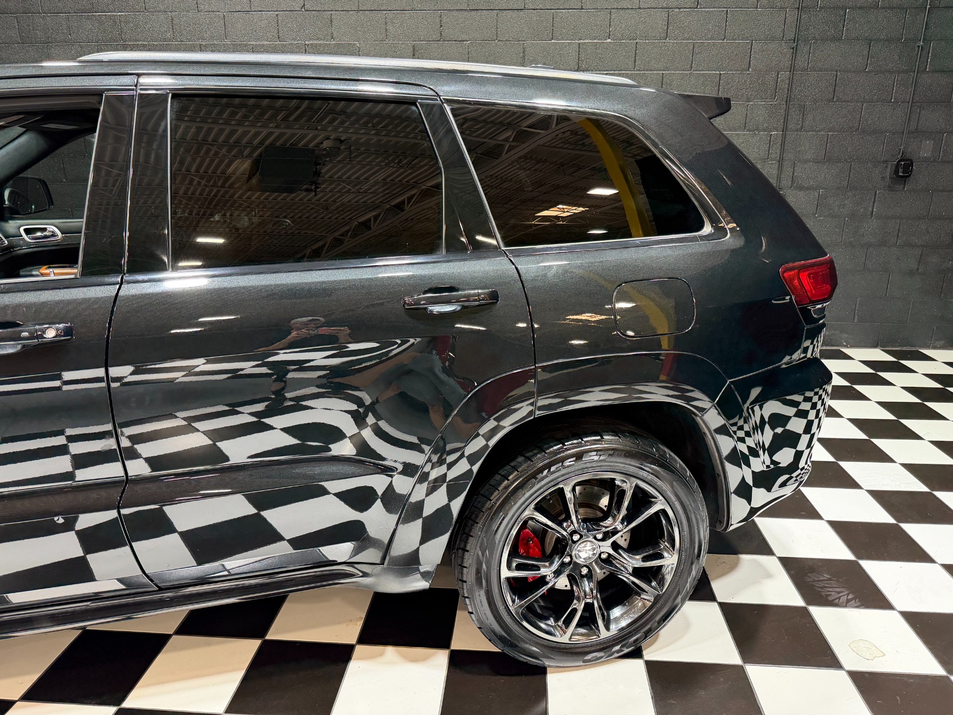 2016 Jeep Grand Cherokee 25