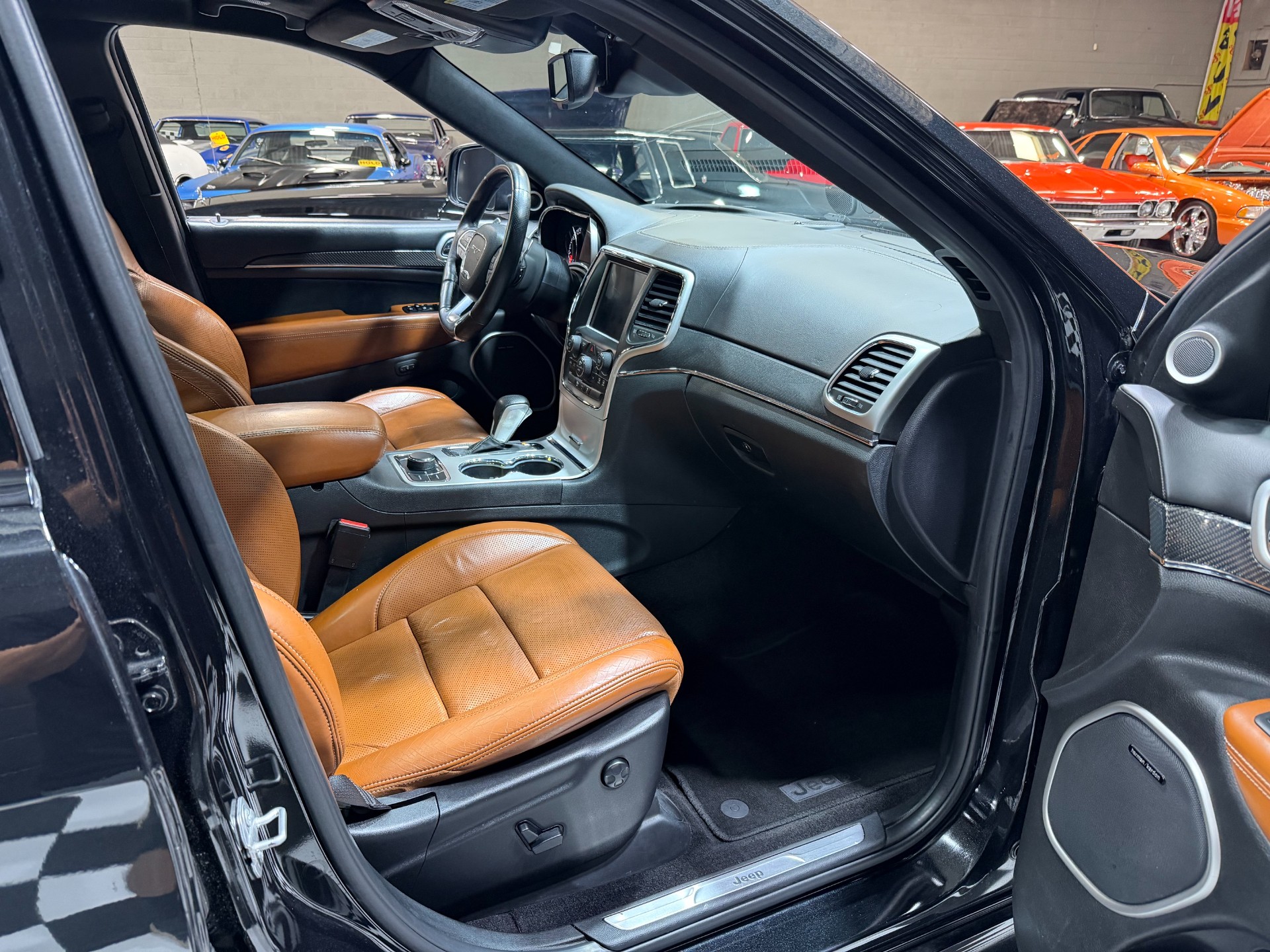 2016 Jeep Grand Cherokee 35