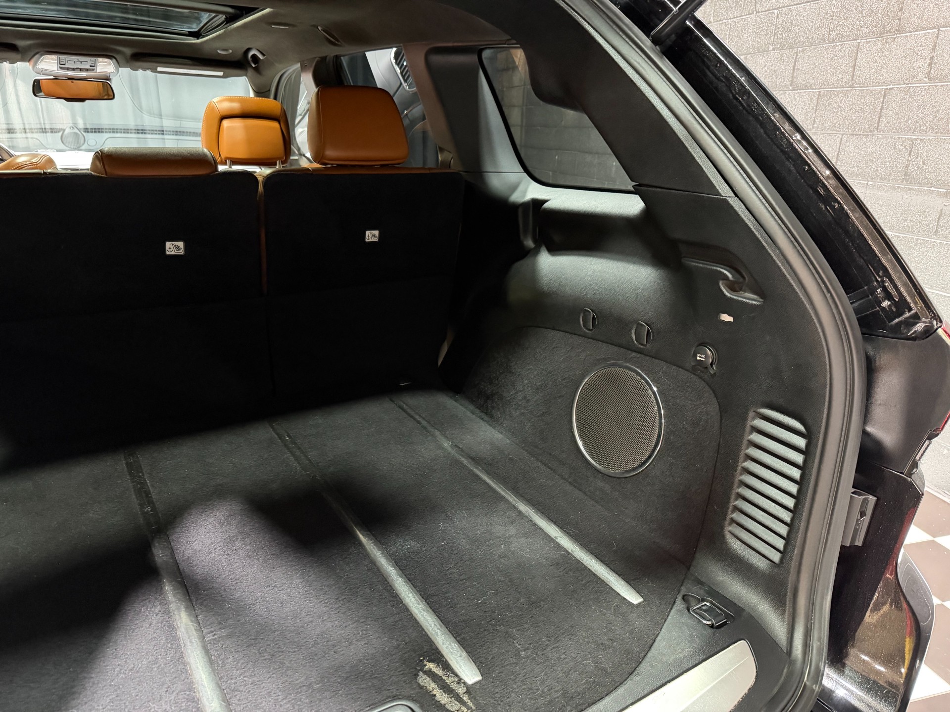 2016 Jeep Grand Cherokee 40