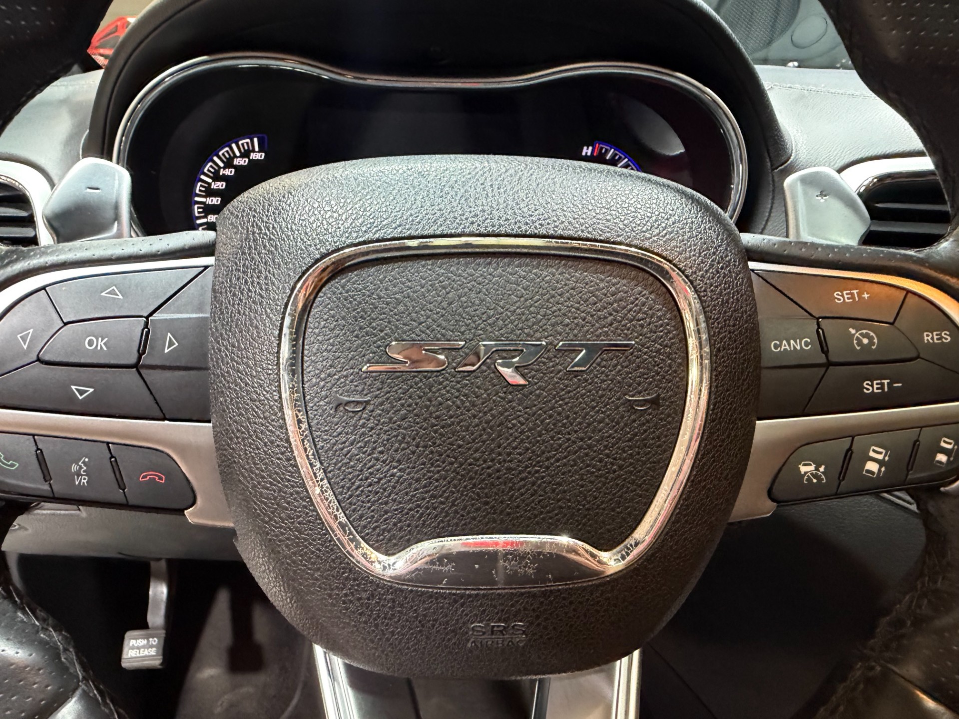2016 Jeep Grand Cherokee 64