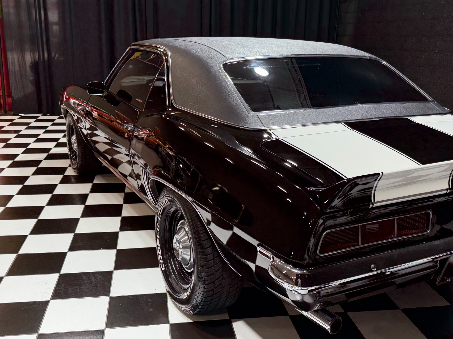 1969 Chevrolet Camaro 30