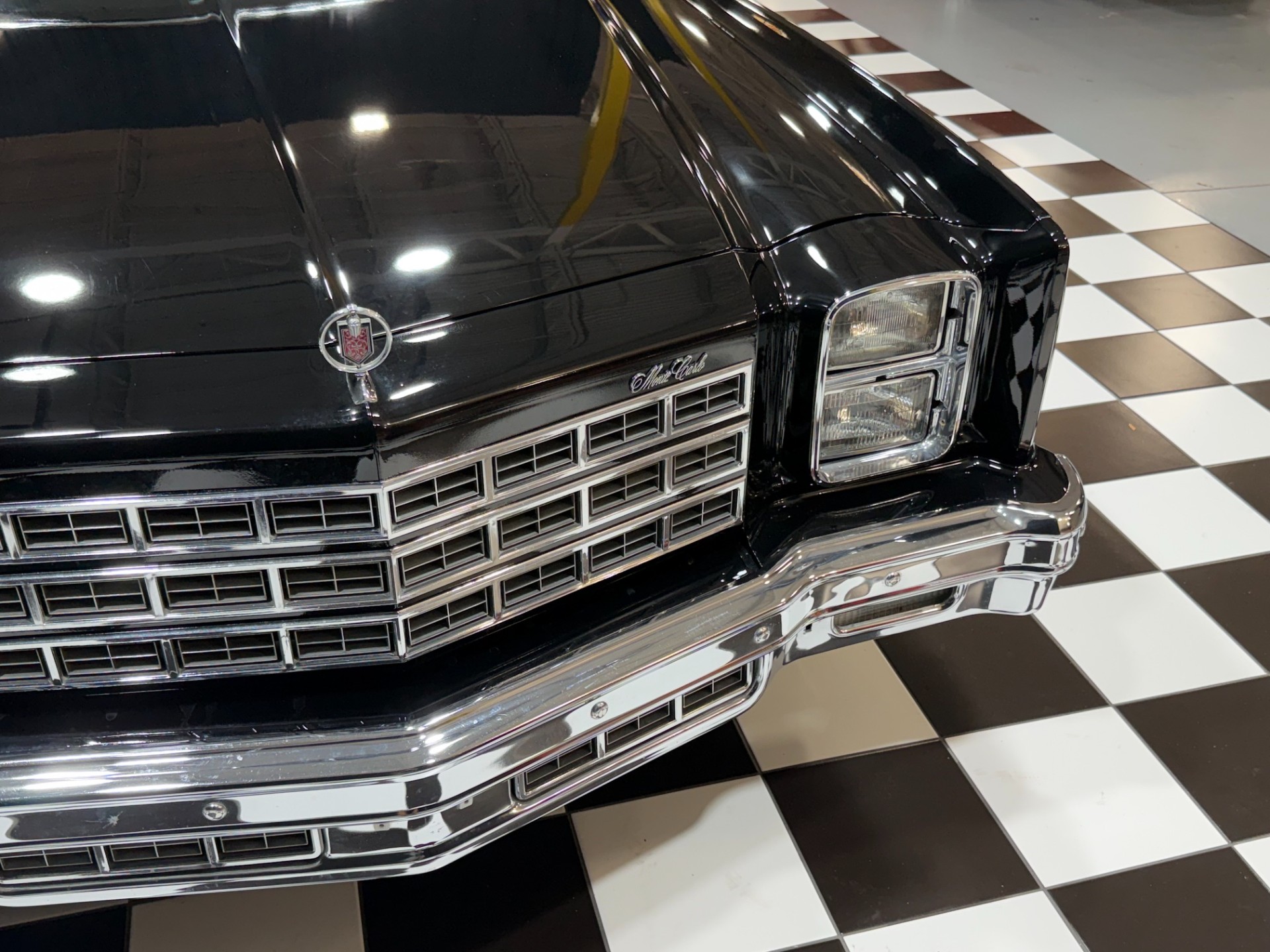 1977 Chevrolet Monte Carlo 10