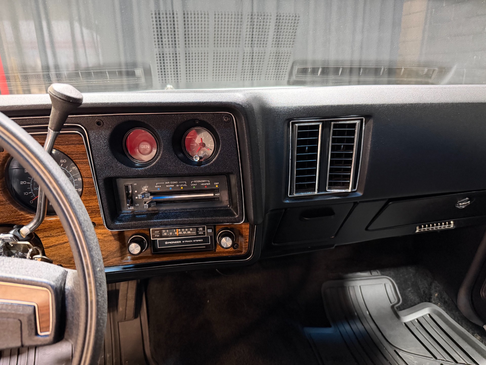 1977 Chevrolet Monte Carlo 54