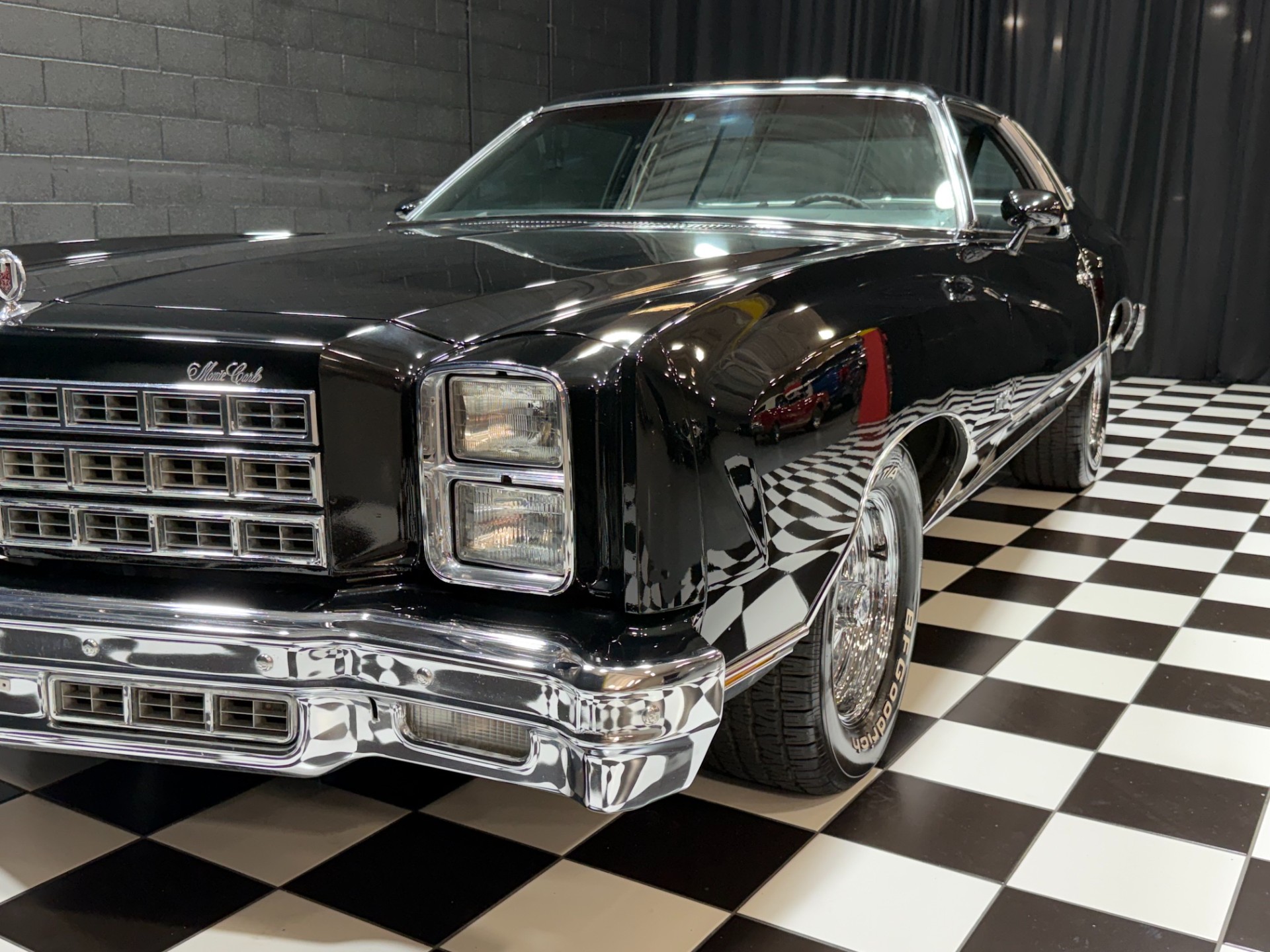 1977 Chevrolet Monte Carlo 9