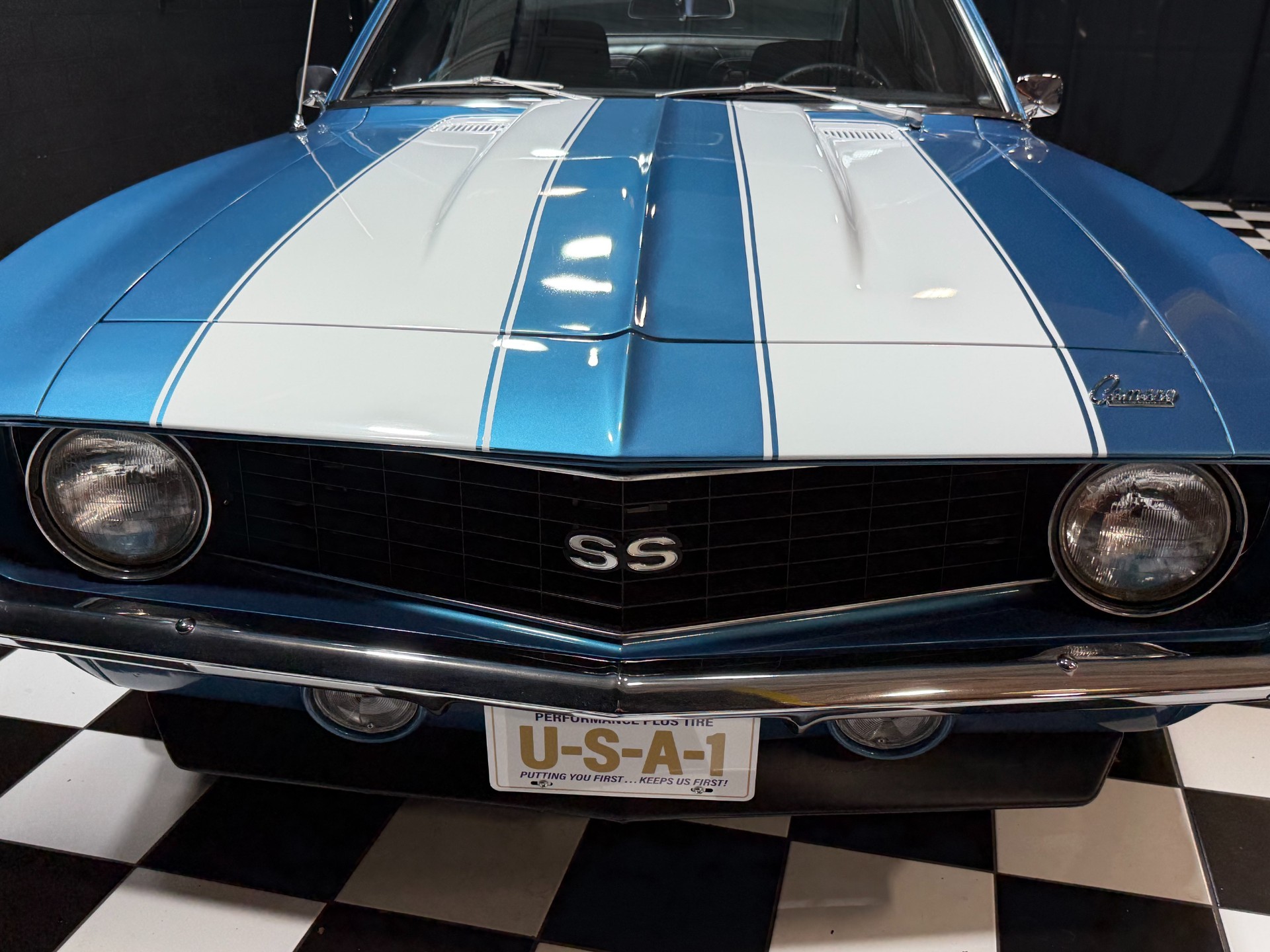 1969 Chevrolet Camaro 11