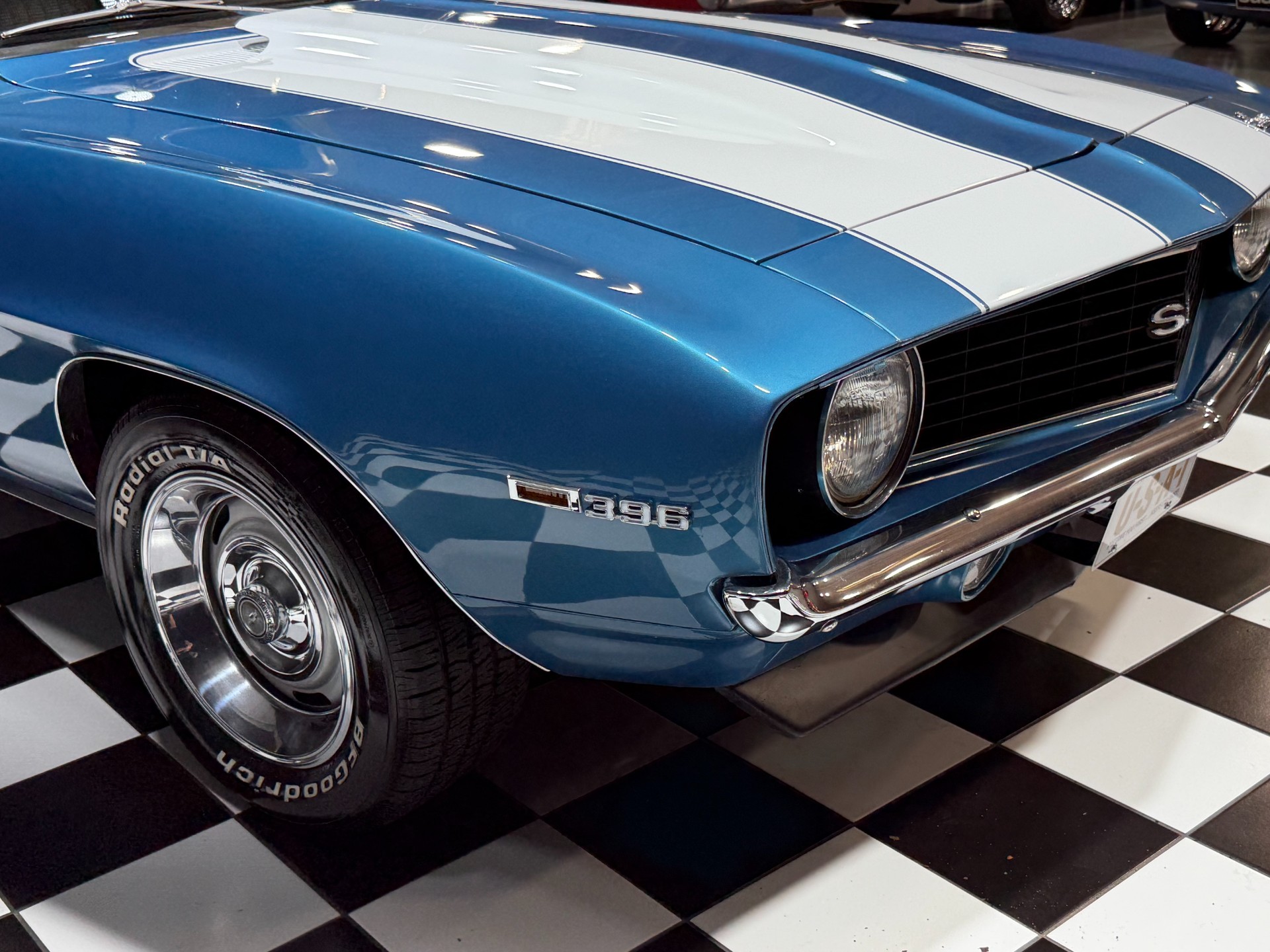 1969 Chevrolet Camaro 16