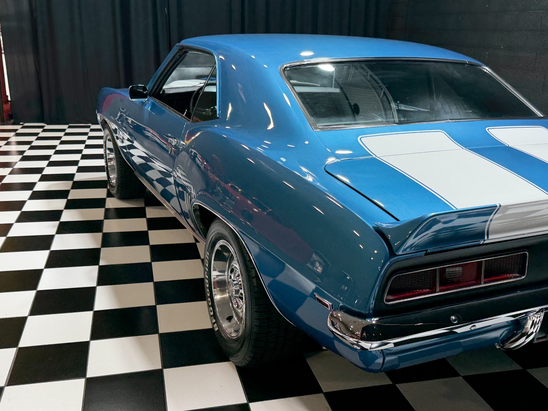 1969 Chevrolet Camaro 29