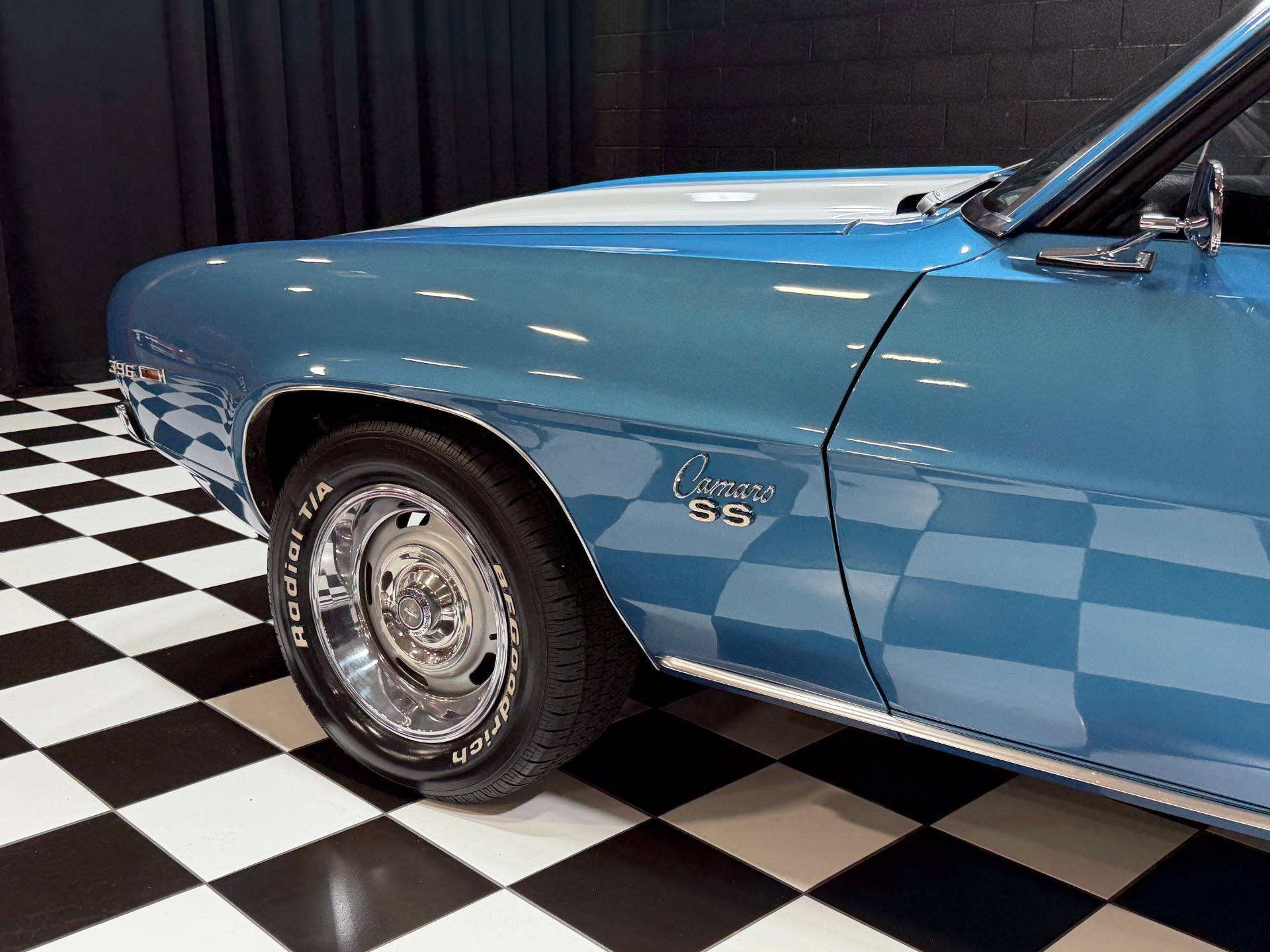 1969 Chevrolet Camaro 33