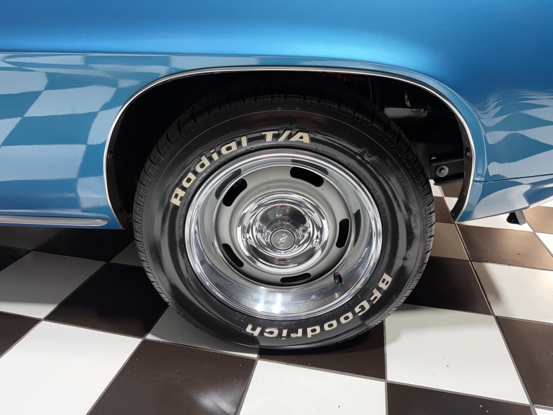 1969 Chevrolet Camaro 36