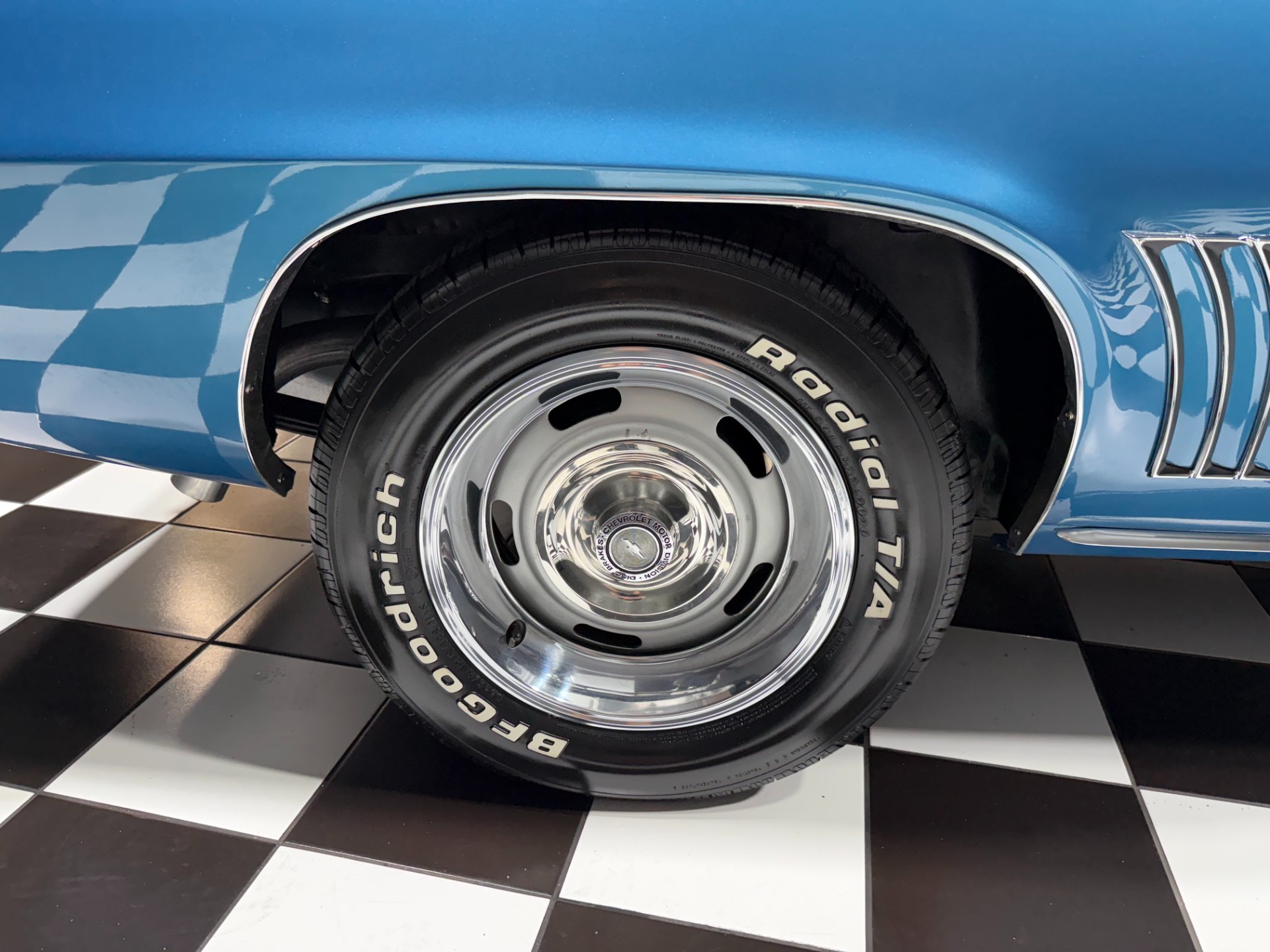 1969 Chevrolet Camaro 37