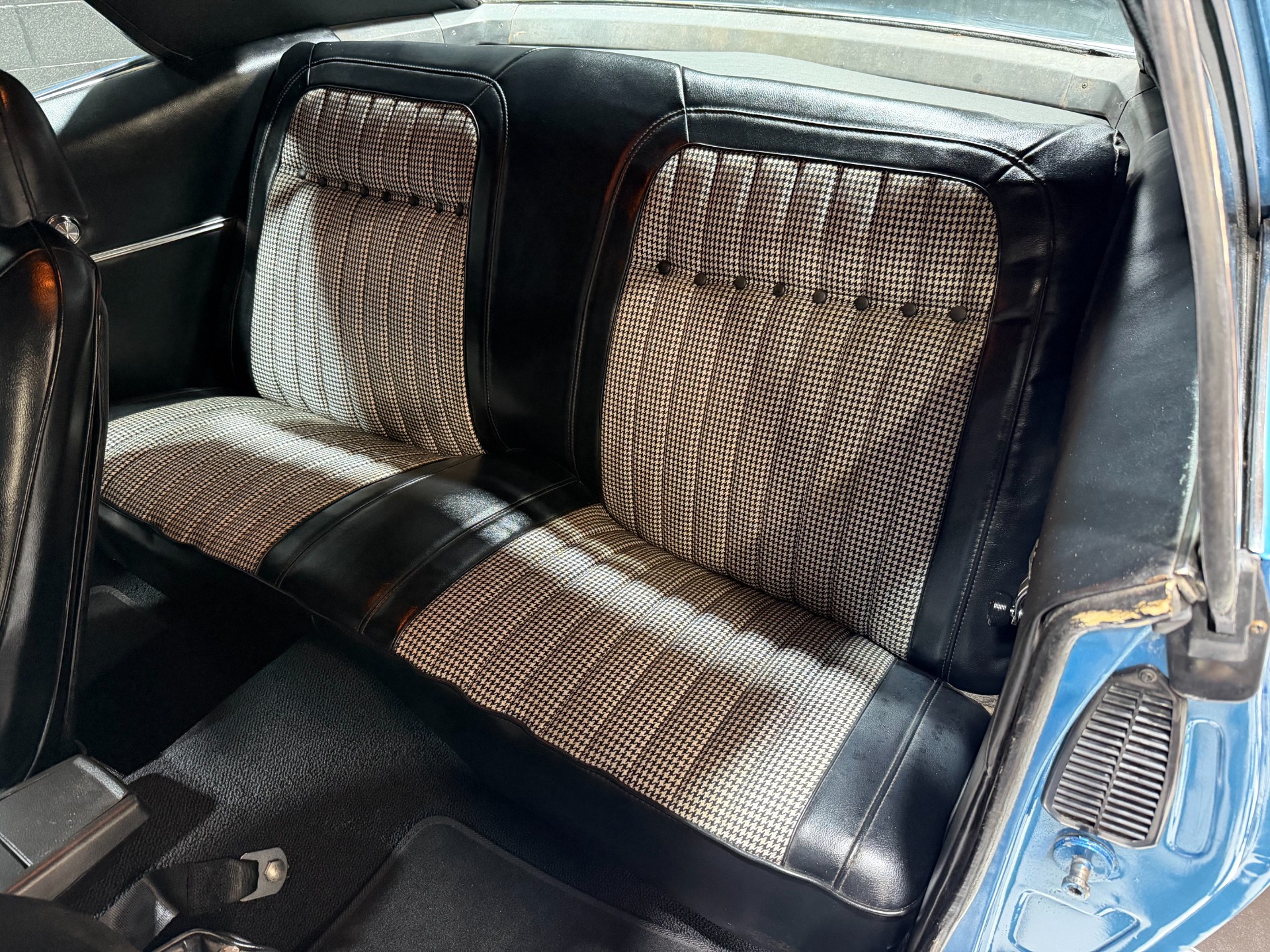 1969 Chevrolet Camaro 4
