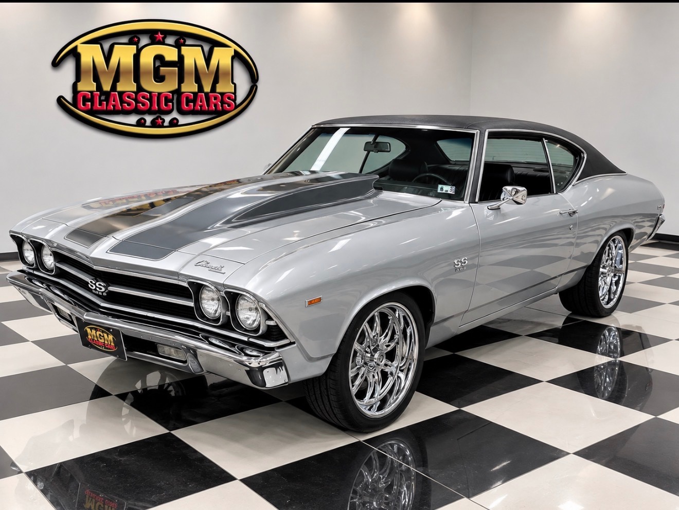 Silver 1969 Chevrolet Chevelle Coupe 4-Speed Automatic