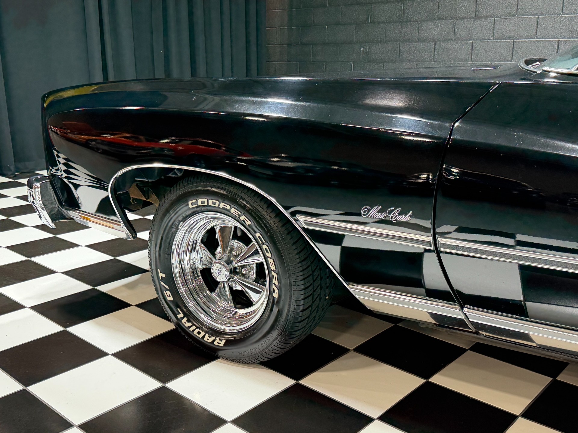 1976 Chevrolet Monte Carlo 30