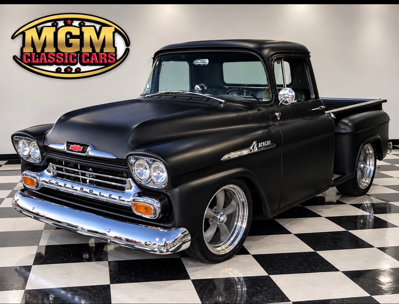 1958 Chevrolet Apache 1