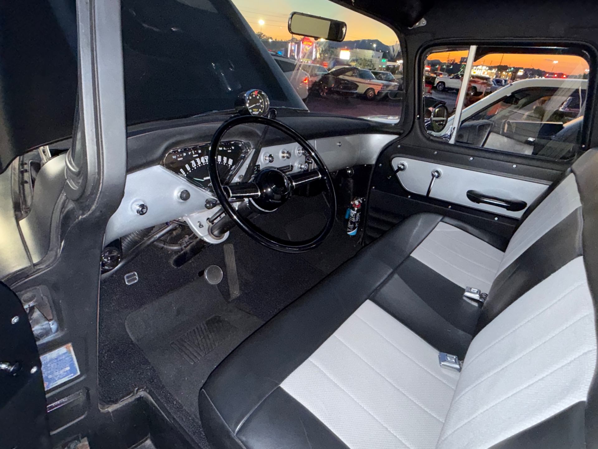 1958 Chevrolet Apache 3