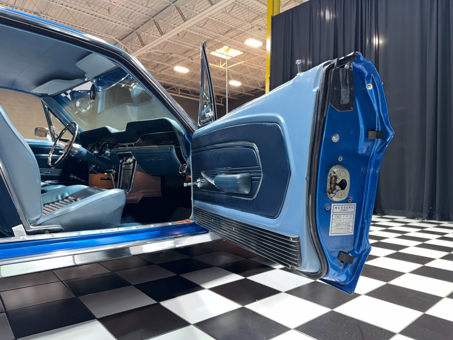1967 Ford Mustang 36