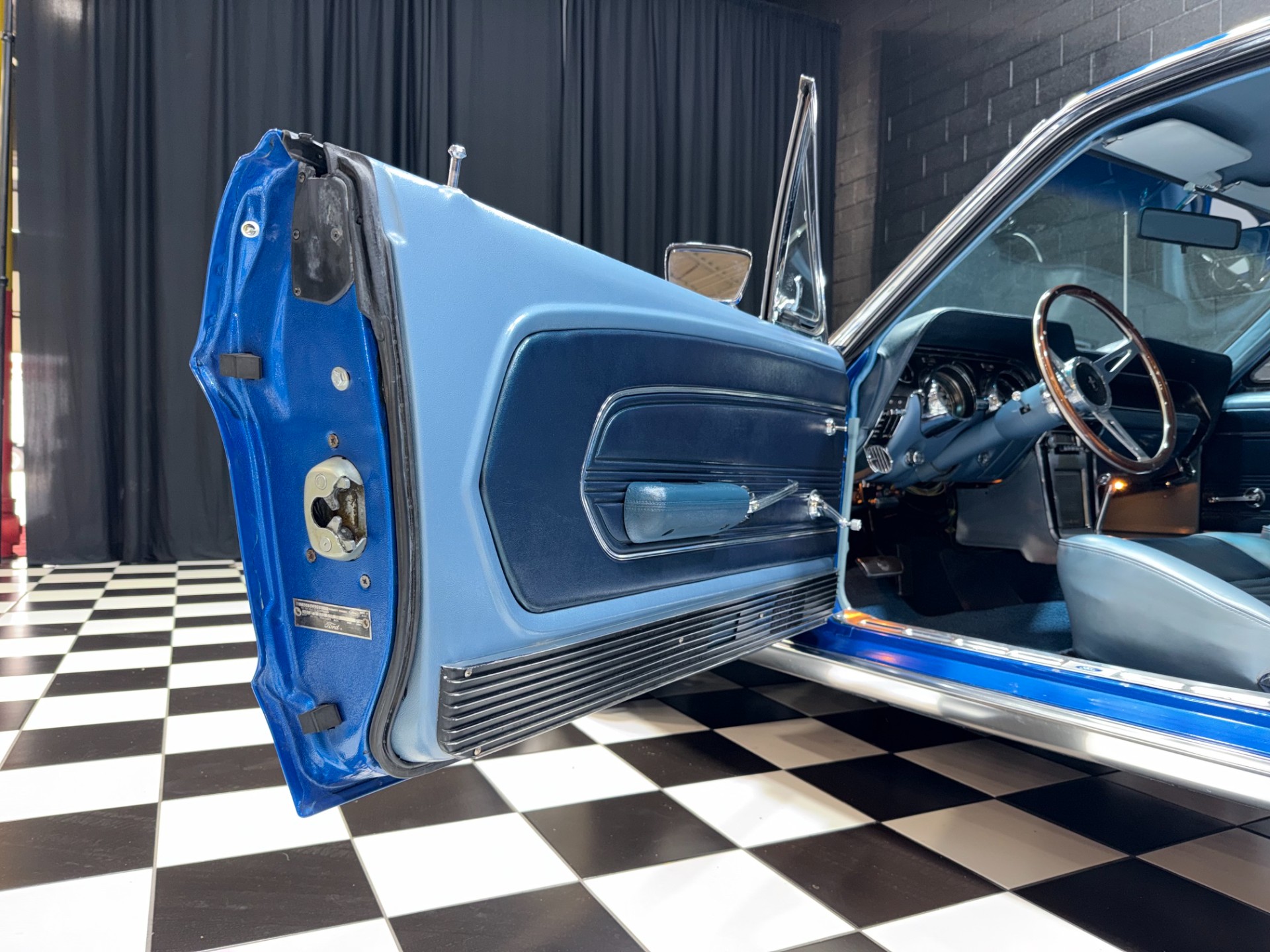 1967 Ford Mustang 48