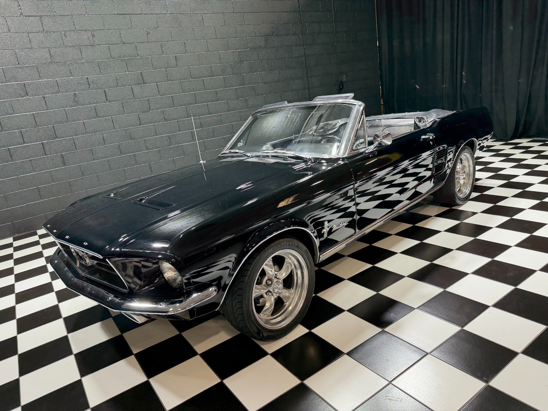 1967 Ford Mustang 15
