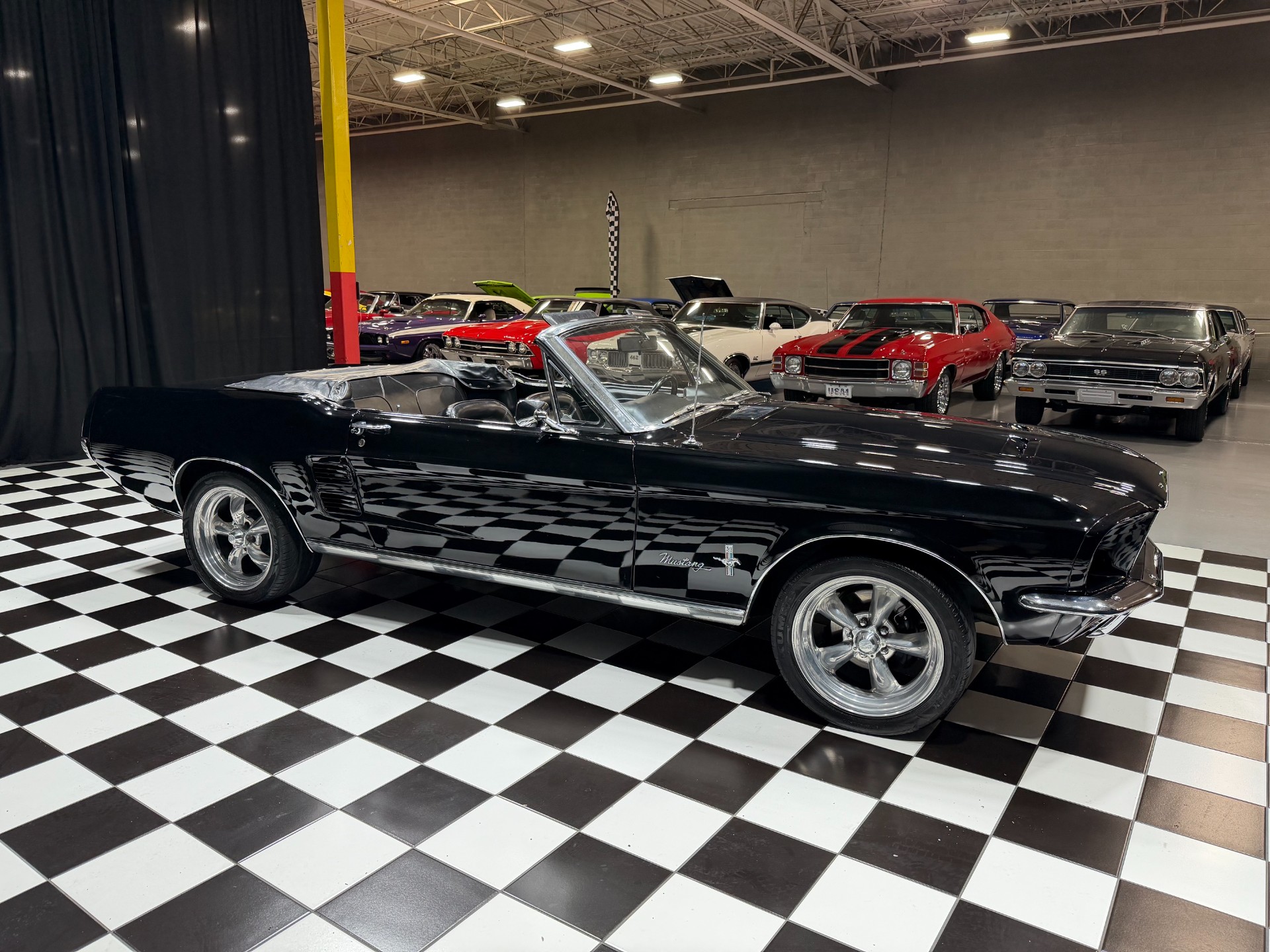 1967 Ford Mustang 26