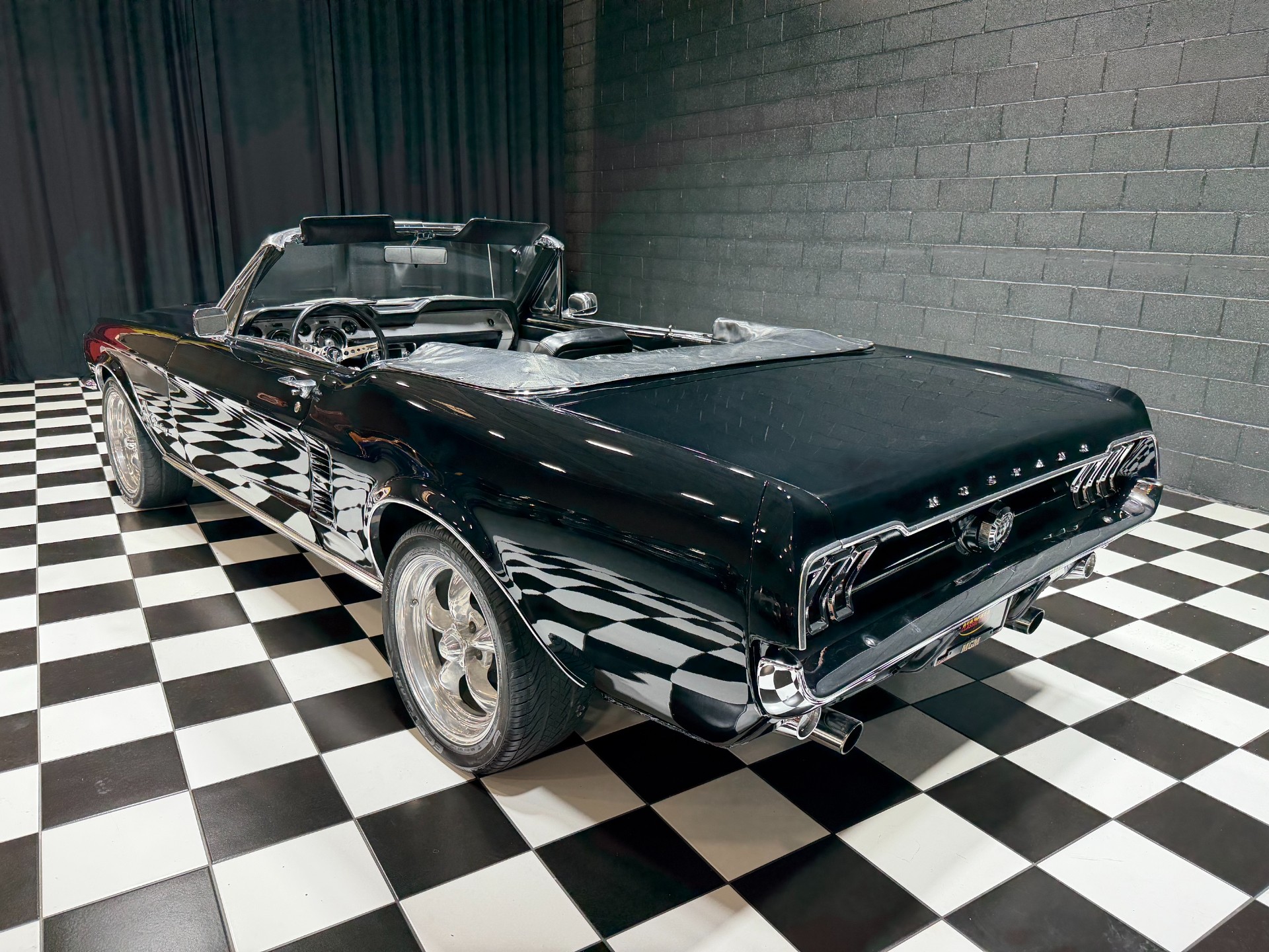 1967 Ford Mustang 34