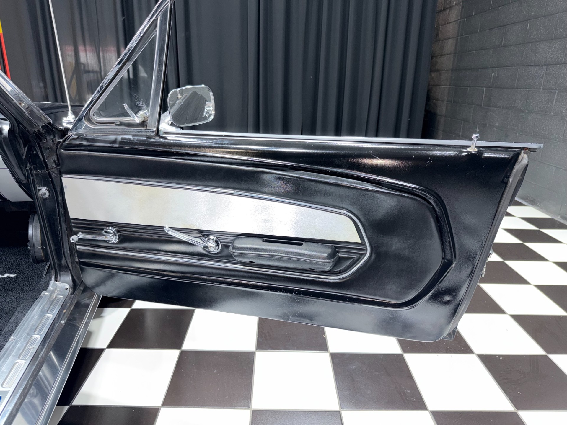 1967 Ford Mustang 45