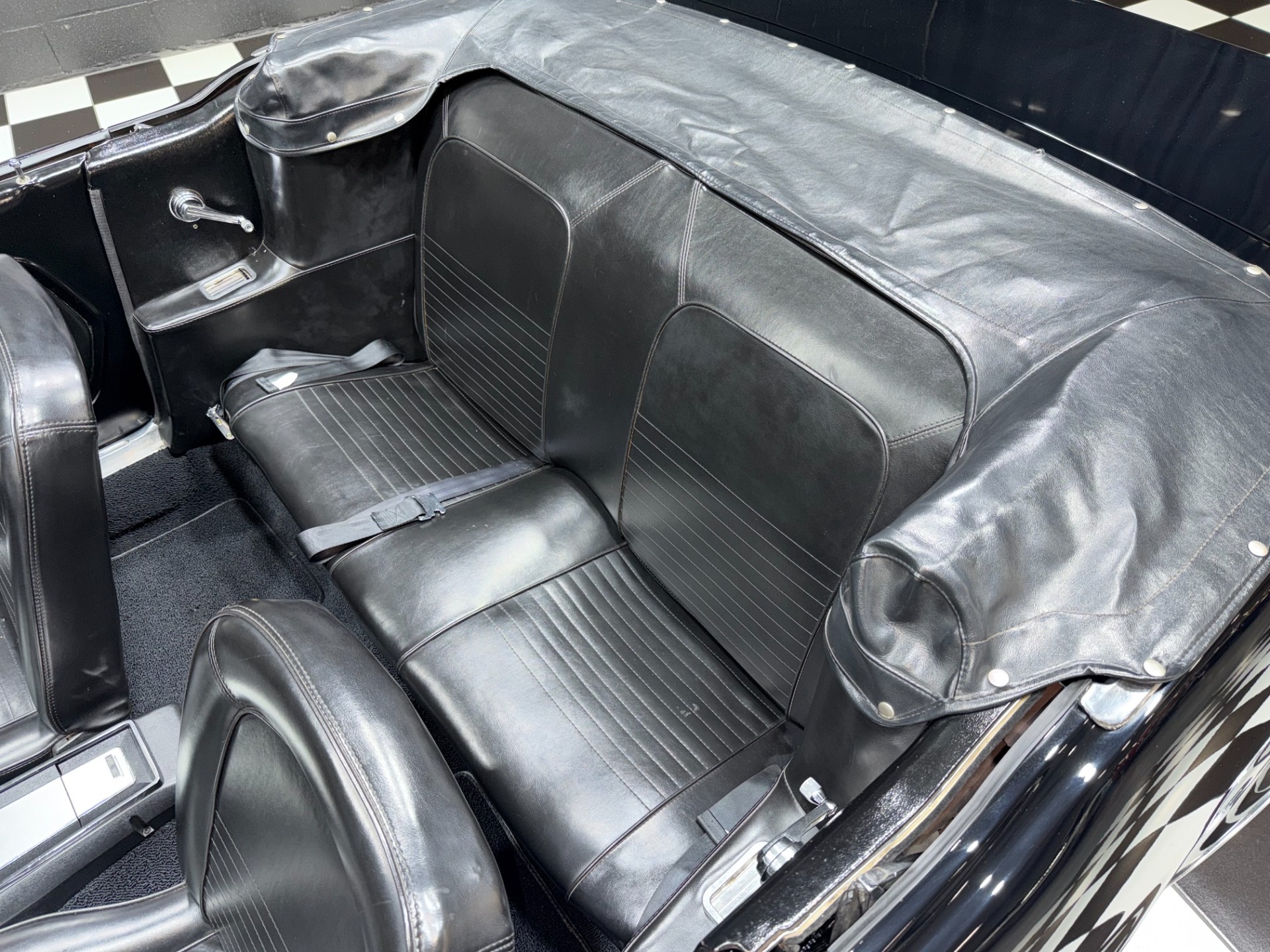 1967 Ford Mustang 4