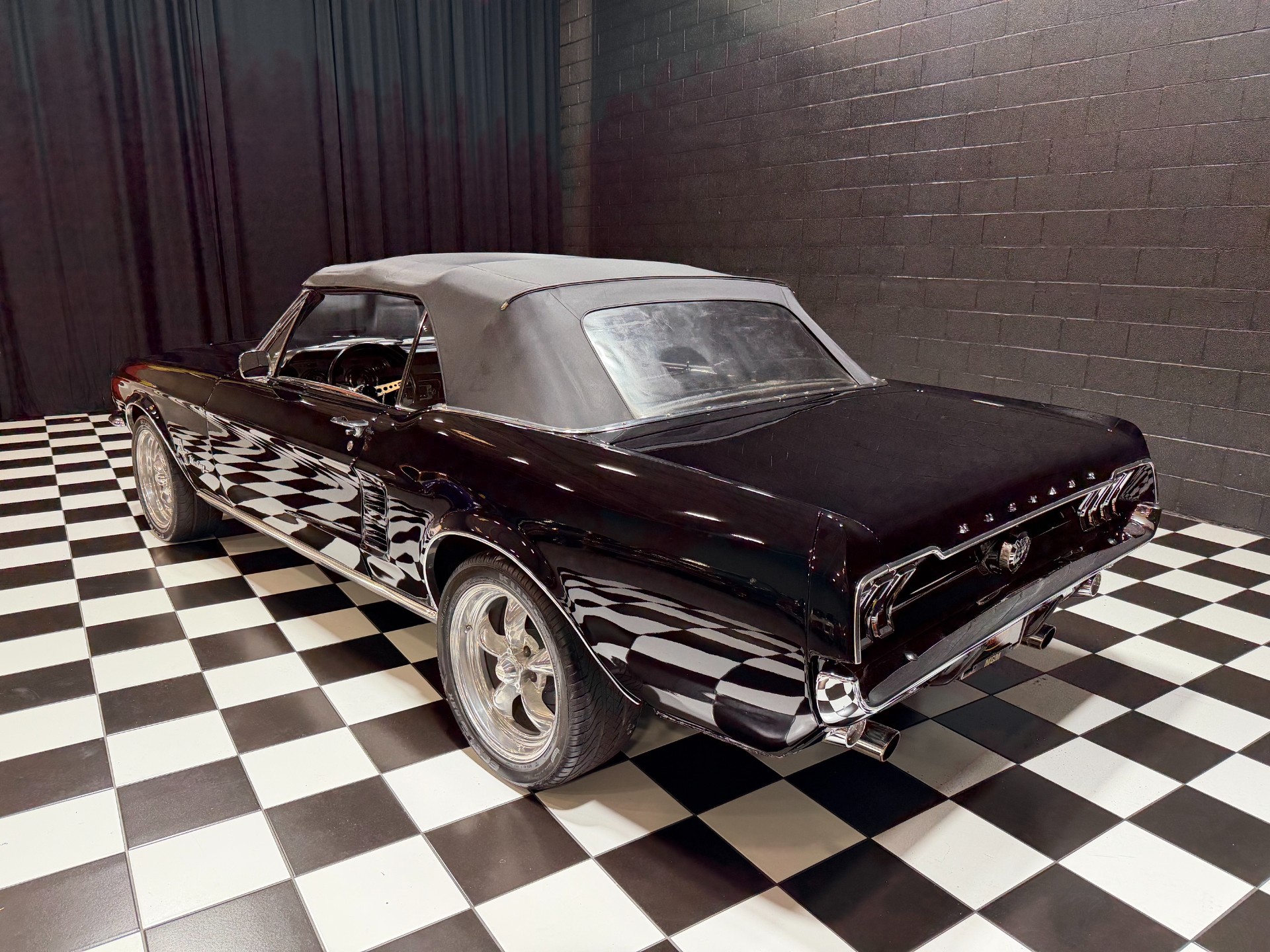 1967 Ford Mustang 7