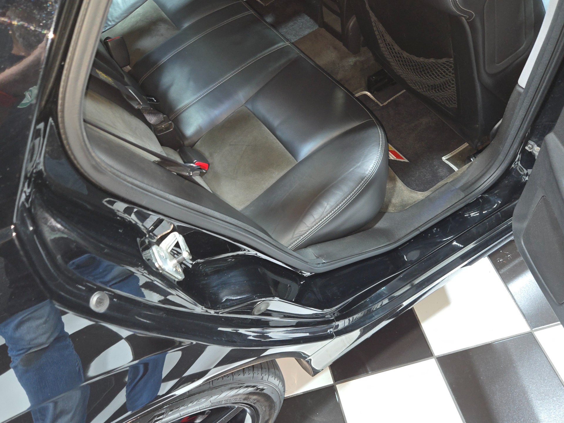 2005 Cadillac CTS-V 77