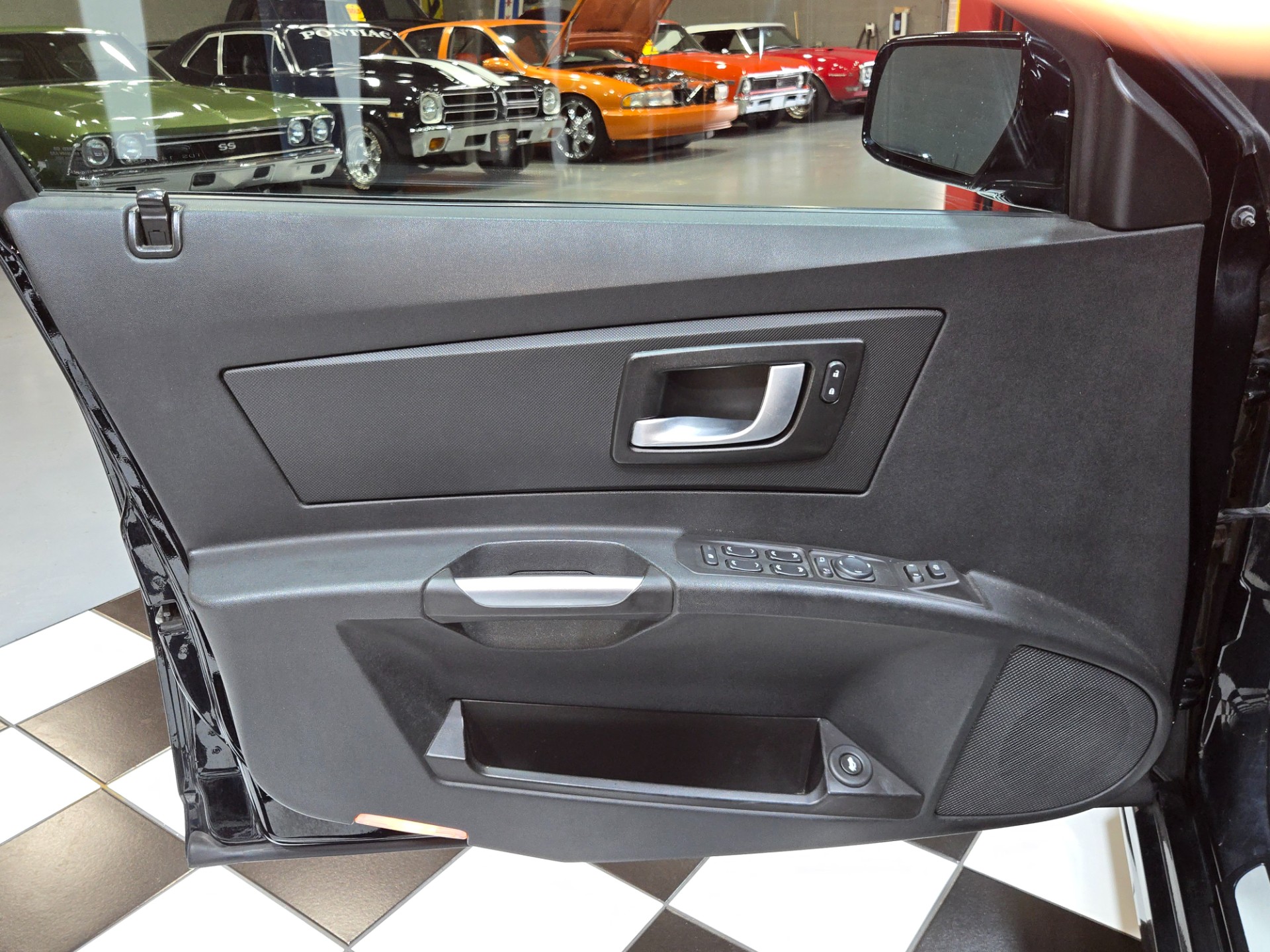 2005 Cadillac CTS-V 82