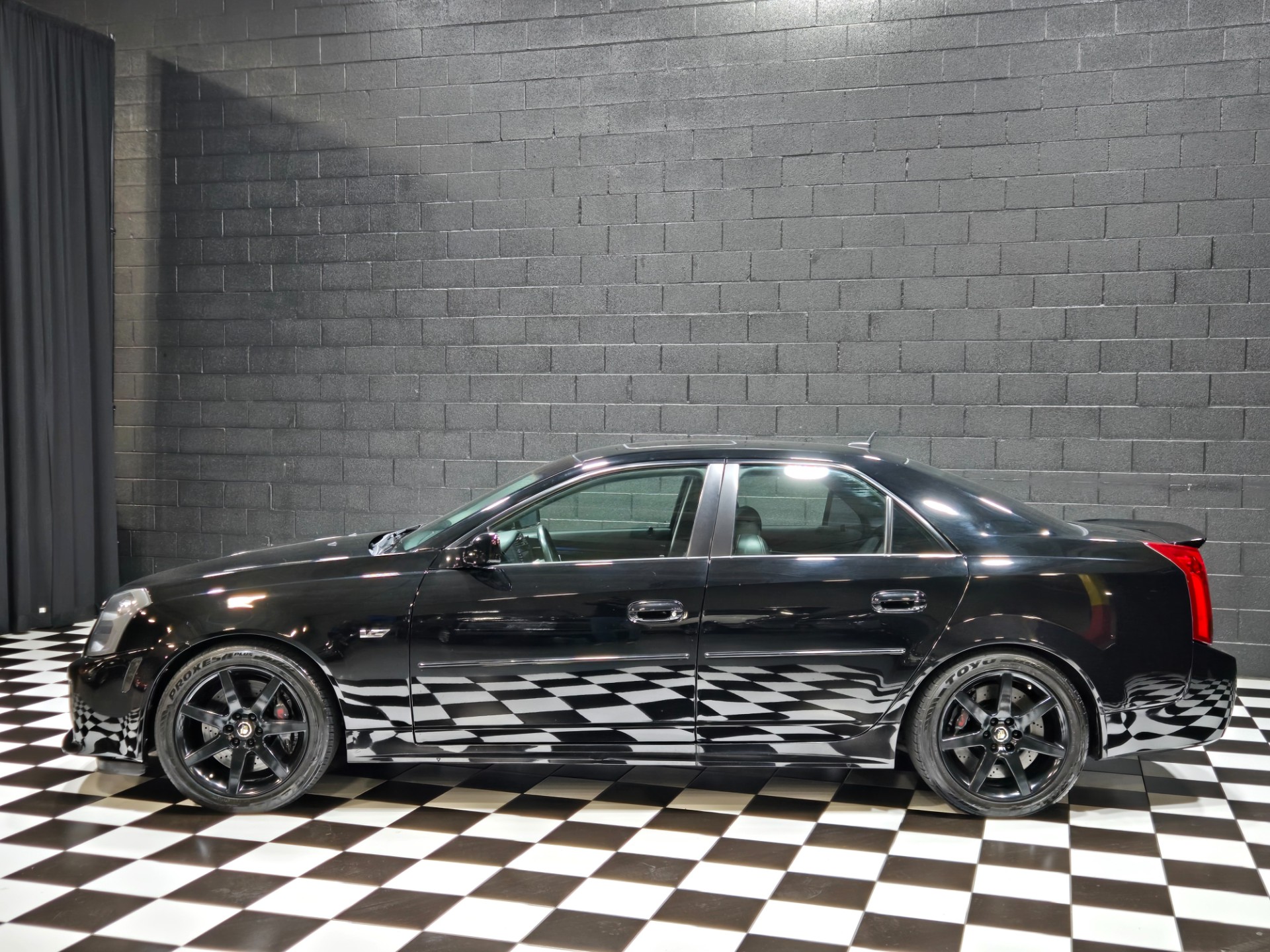 2005 Cadillac CTS-V 9